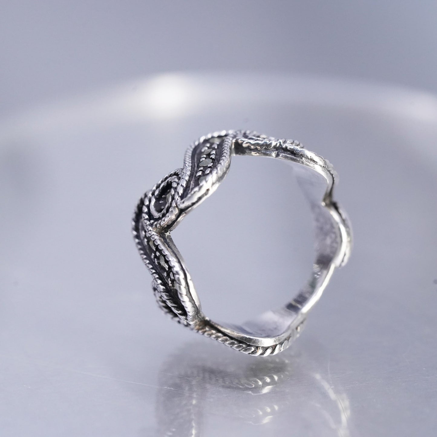 Size 7, southwestern Sterling 925 silver wave ring, band cluster marcasite