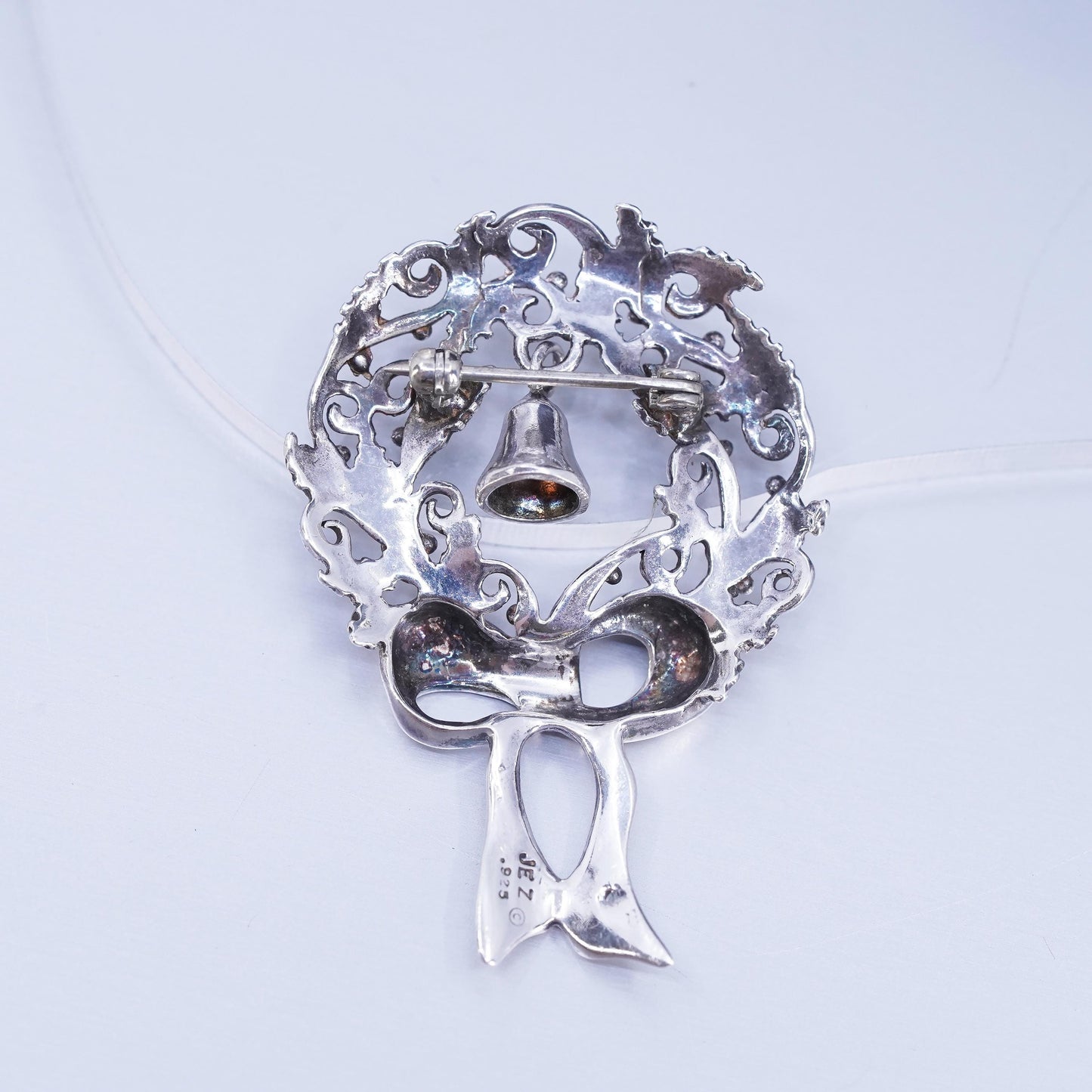 Vintage Jez Jezlaine 925 Sterling Silver wreath with ribbon and bell Brooch Pin