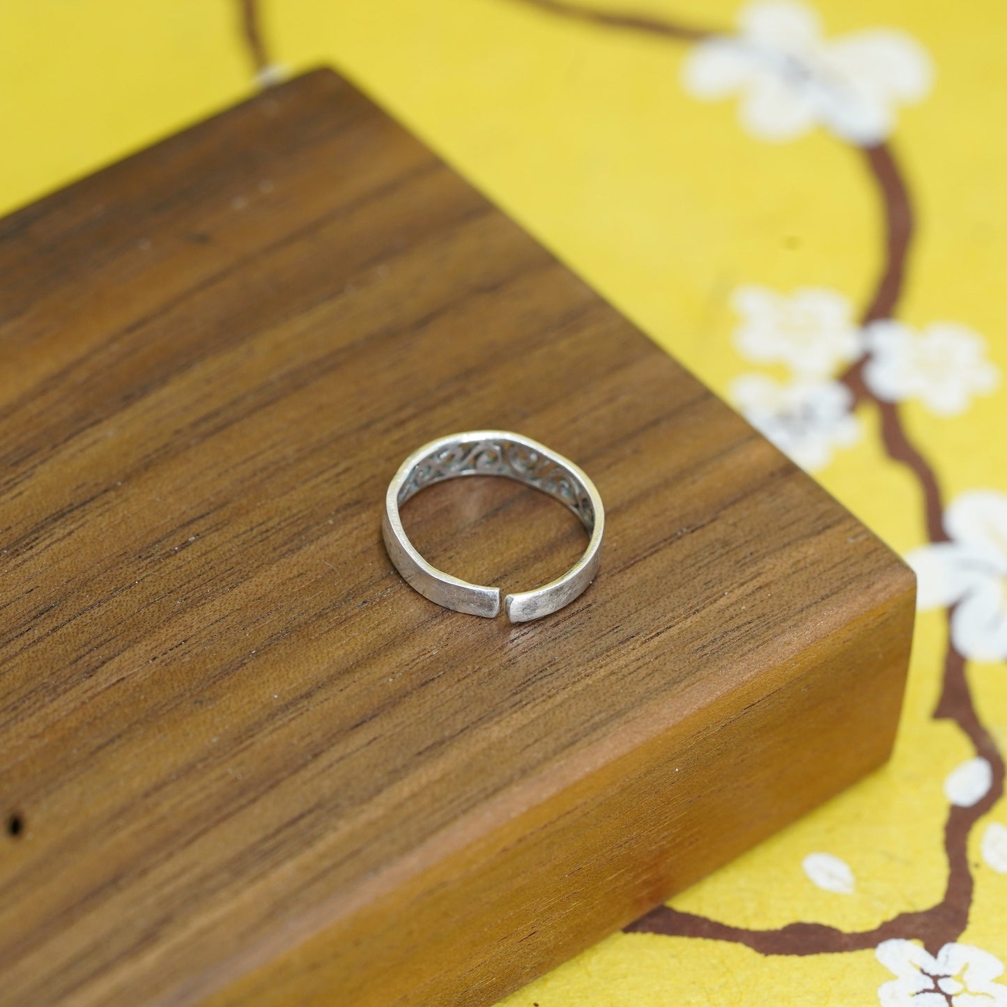Size 2, vintage Sterling silver handmade ring, 925 filigree band, open end