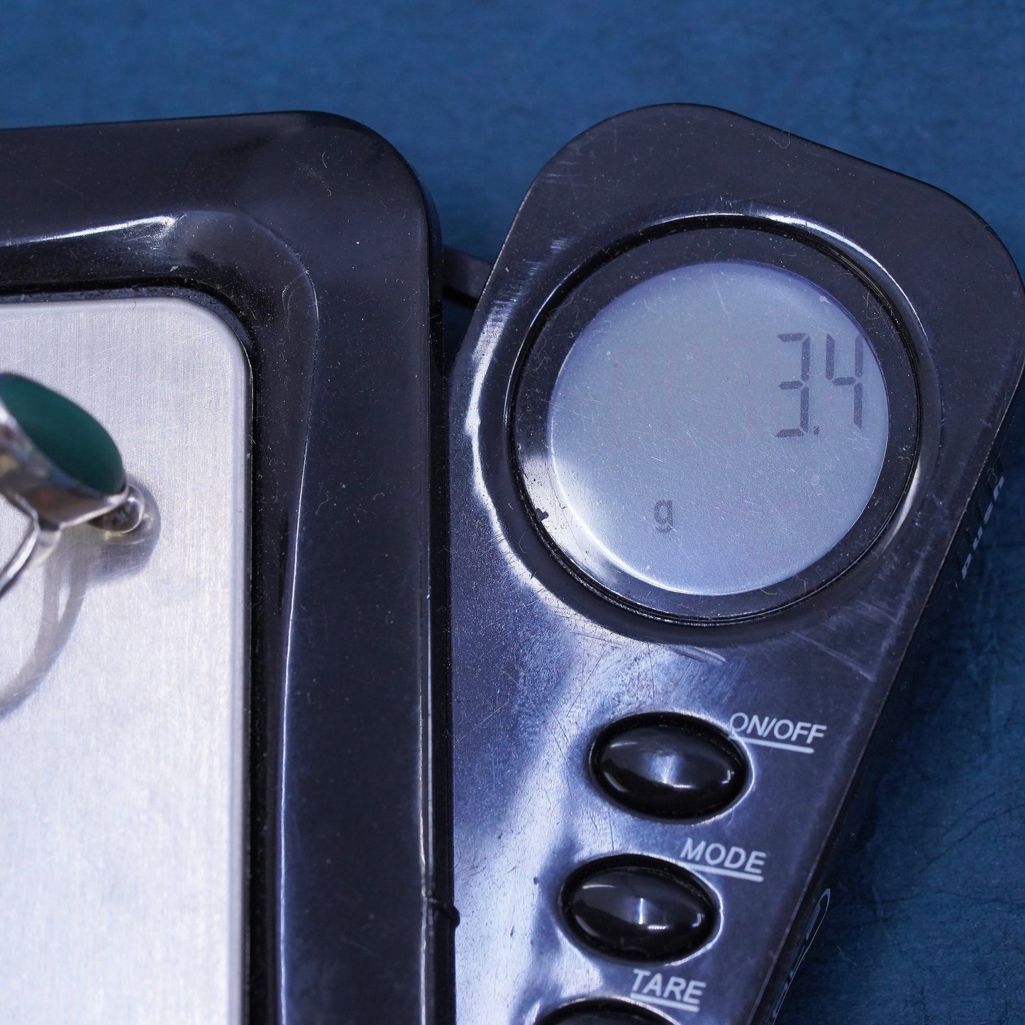 Size 4.25, Native American Anthony Honahnie Sterling 925 silver ring malachite
