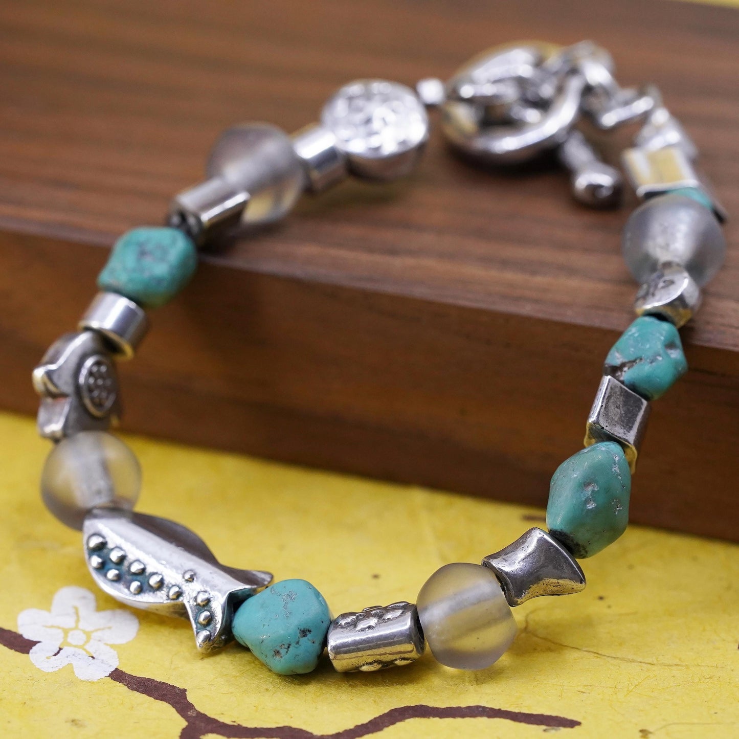7.25” DANON Native American silver tone bracelet, turquoise beads bracelet