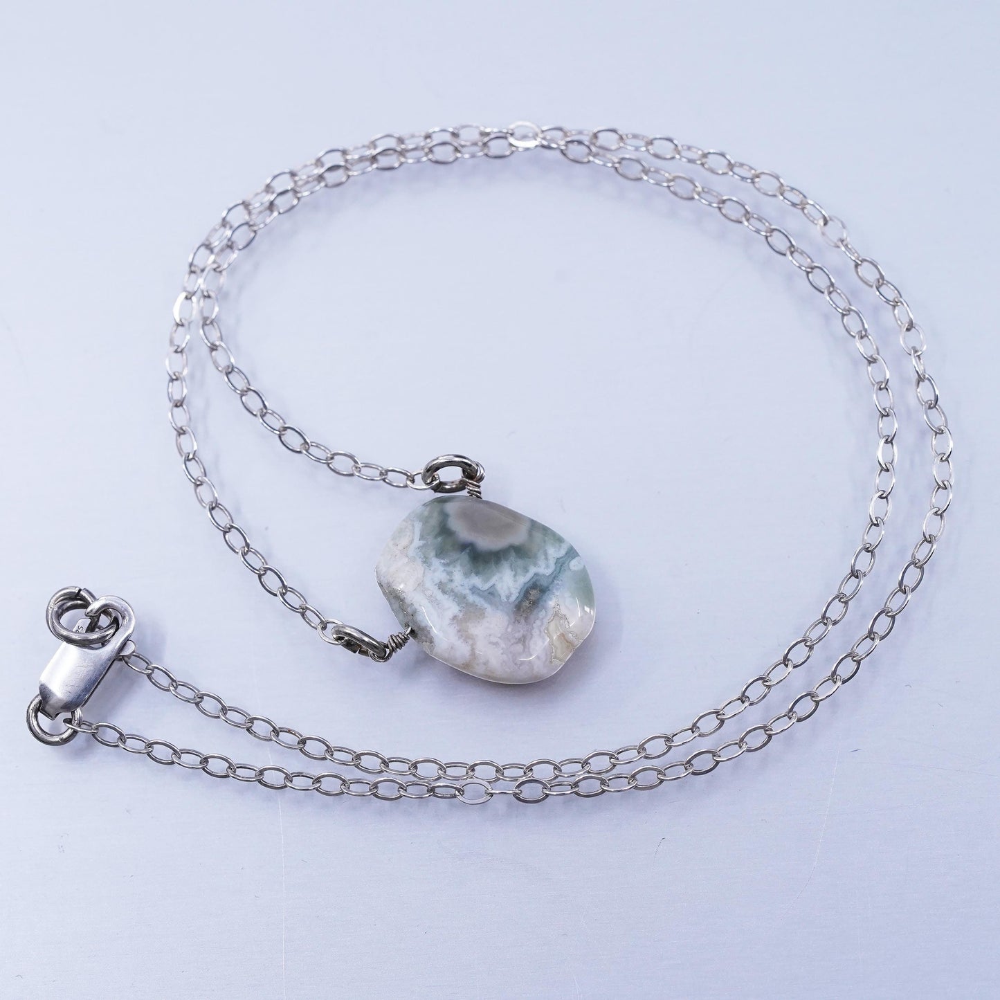 16”, Sterling 925 silver flatten circle necklace with green agate pendant