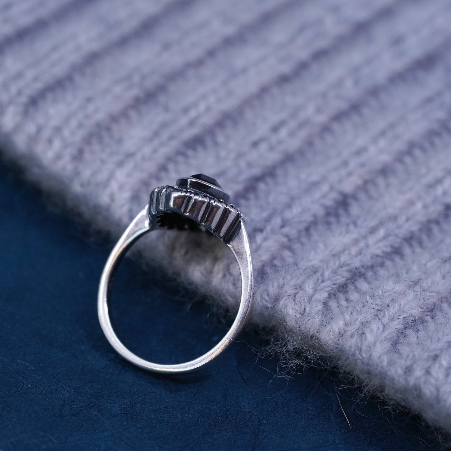 Size 5, vintage Sterling 925 silver handmade ring band with black onyx
