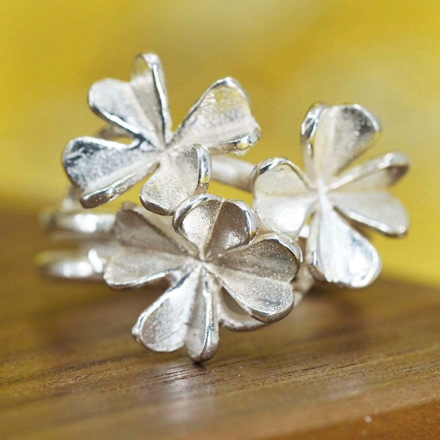 Size 5.5, vintage Sterling 925 silver cluster plumeria flower ring