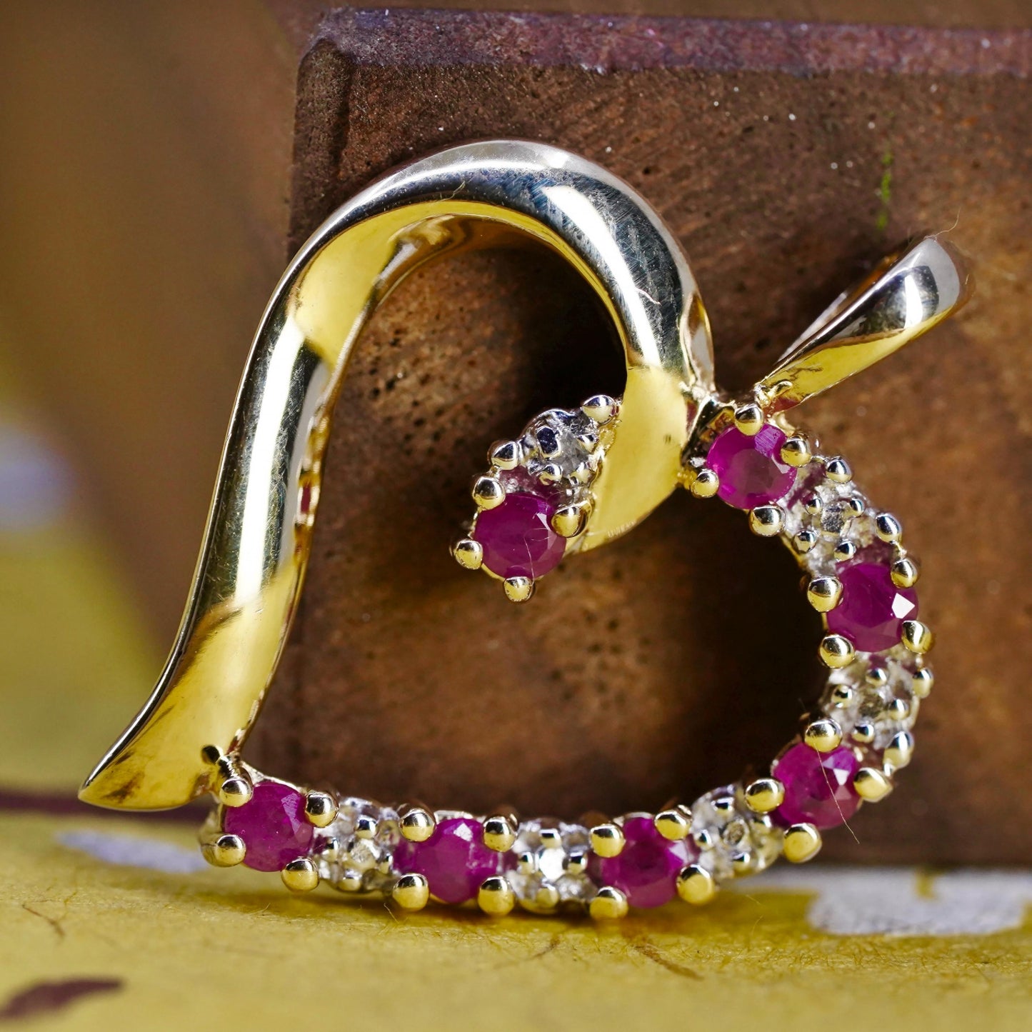 Vintage vermeil gold over Sterling 925 silver heart pendant ruby and diamonds