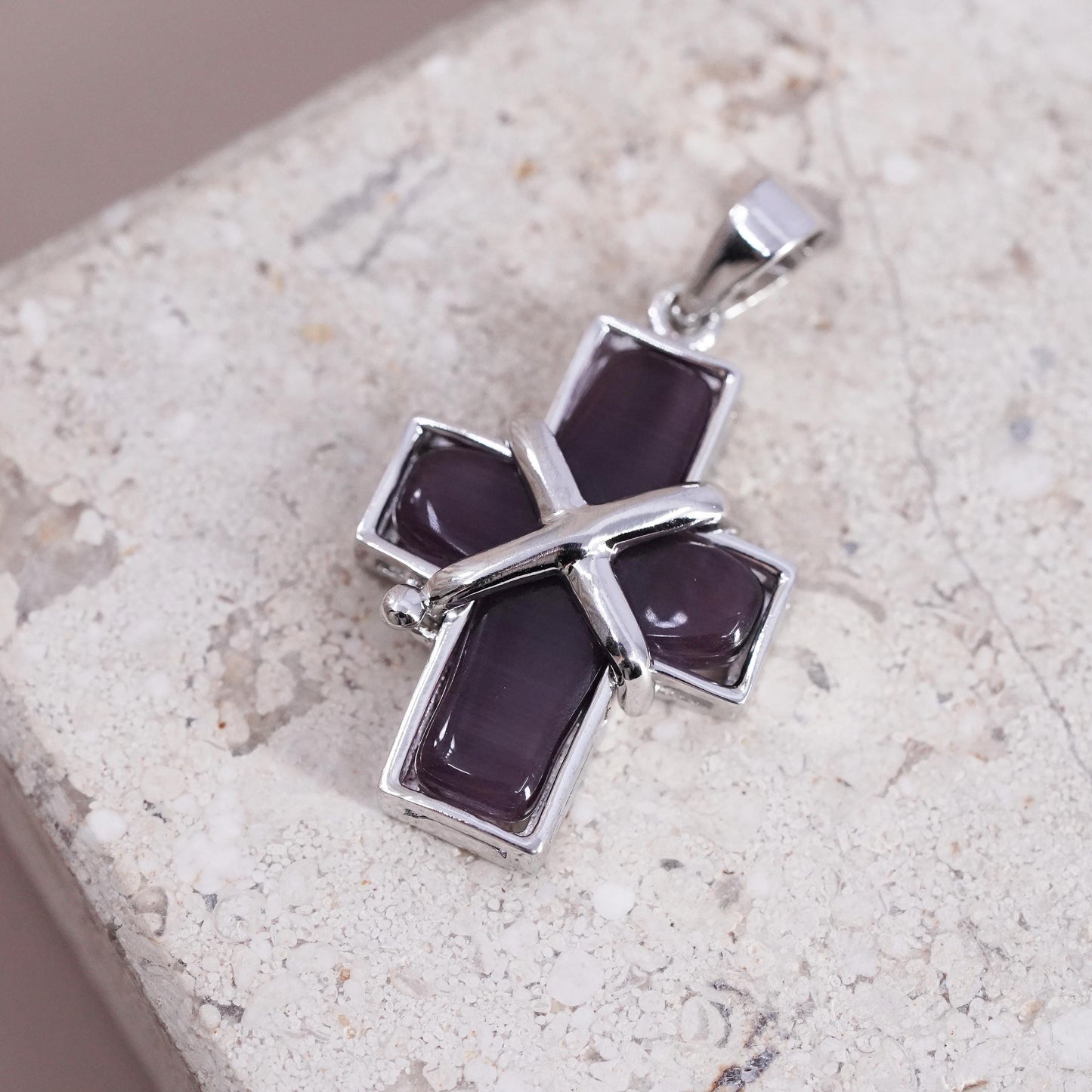 Vintage sterling silver 925 handmade pendant with purple cats eye cross