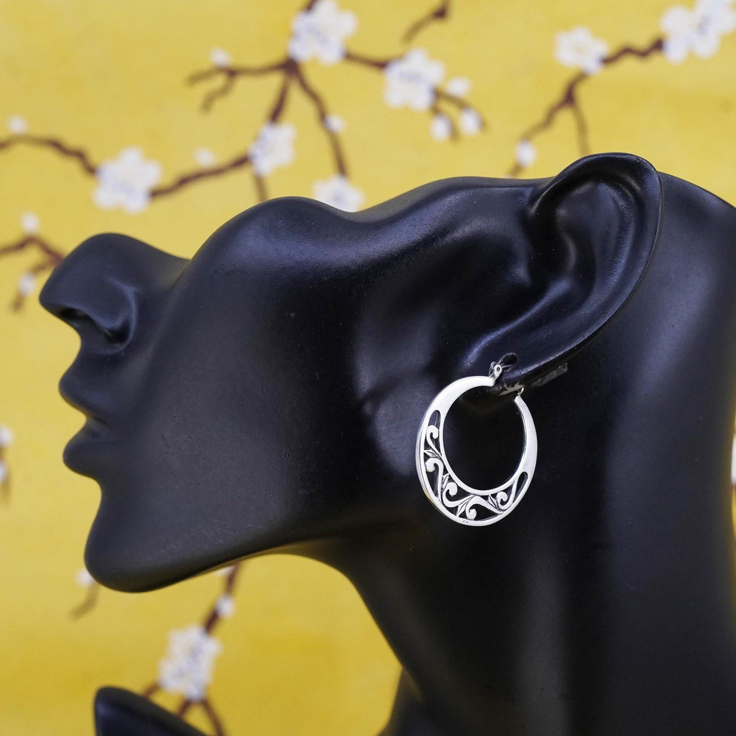 1.25”, vintage Jezlaine Sterling silver filigree hoop earrings, 925 huggie