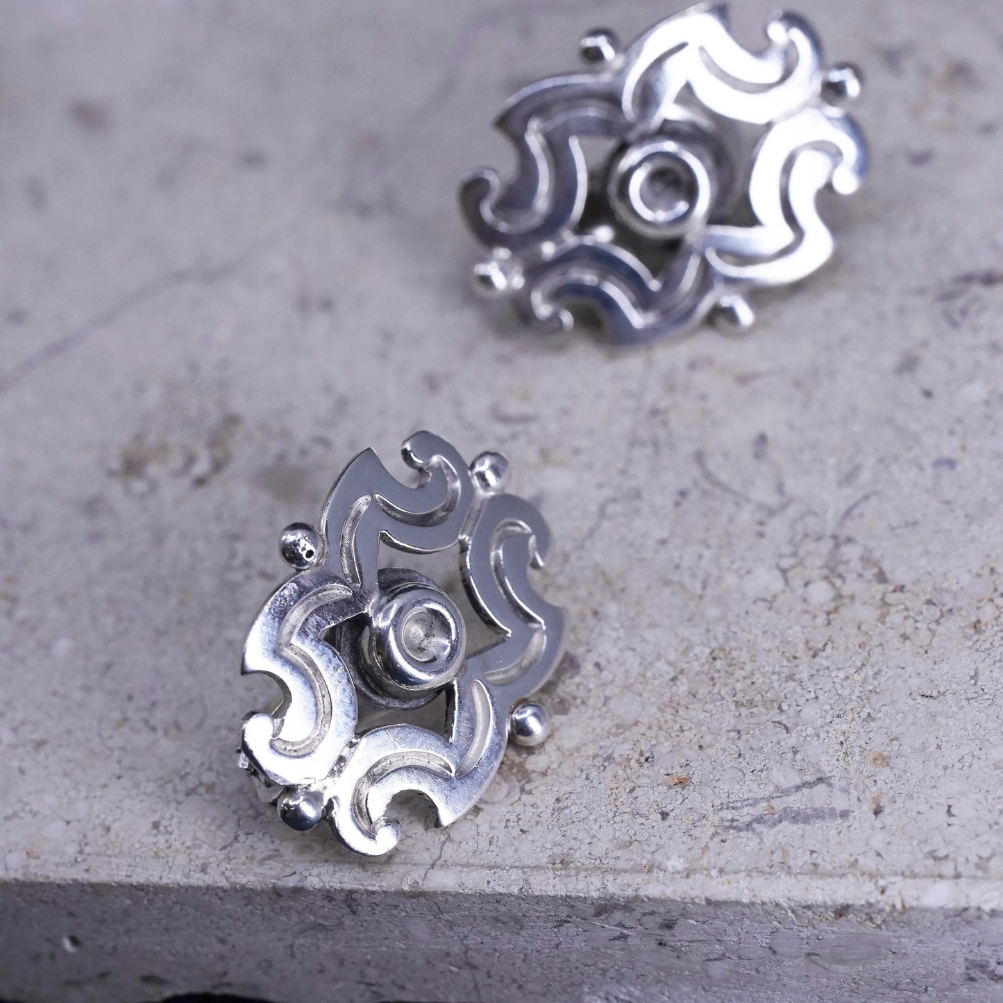 vintage Mexican Sterling silver handmade curvy earrings, modern 925 studs