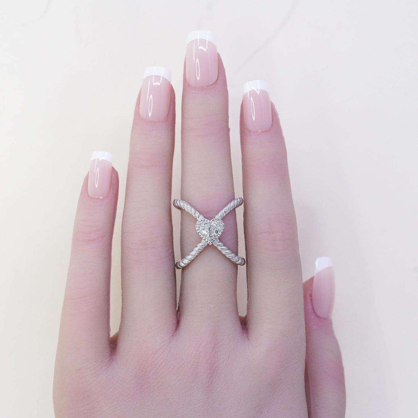 Size 6, VTG Judith Ripka sterling silver Crisscross cable ring, X ring cz heart