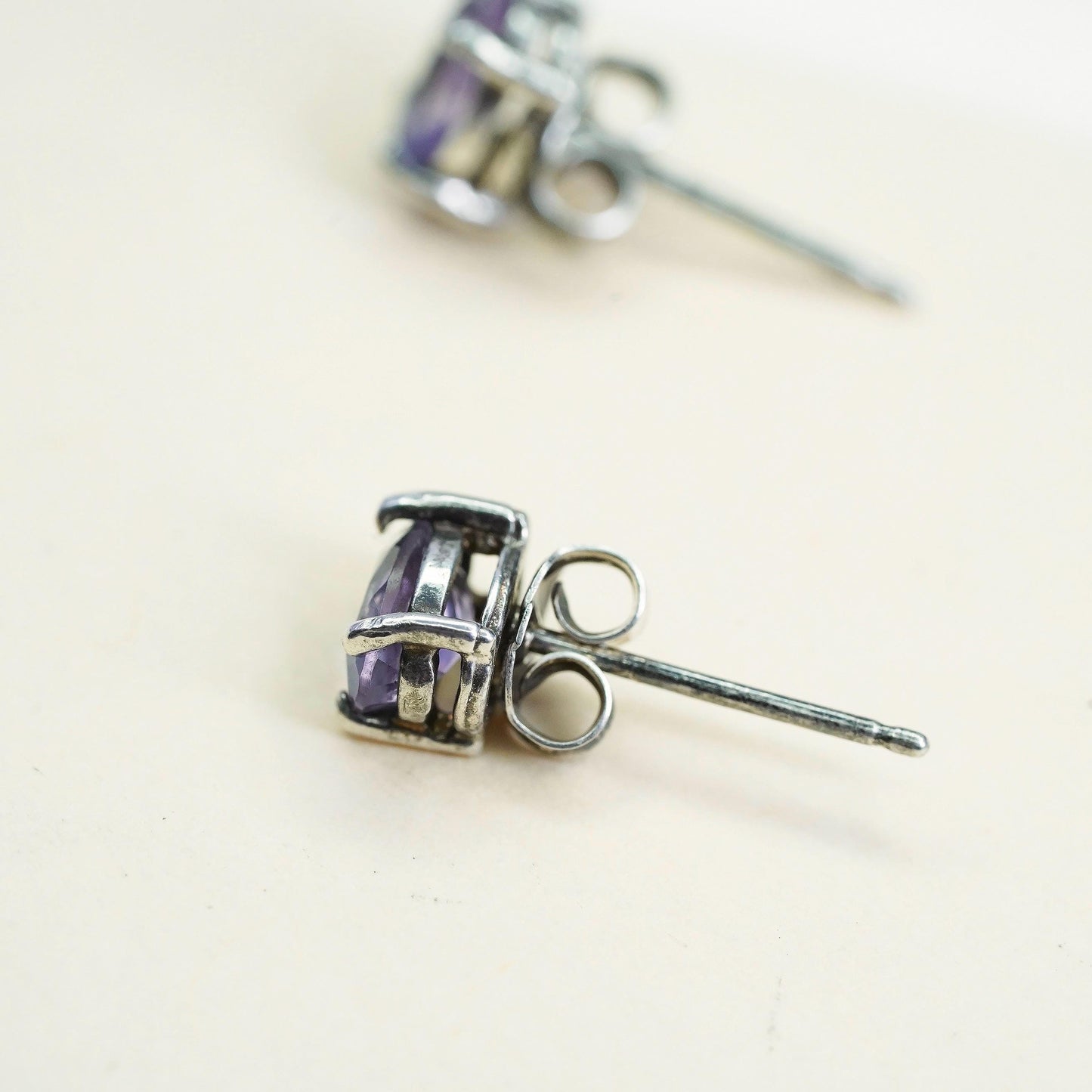 6mm, Vintage sterling silver earrings, 925 studs with oval amethyst