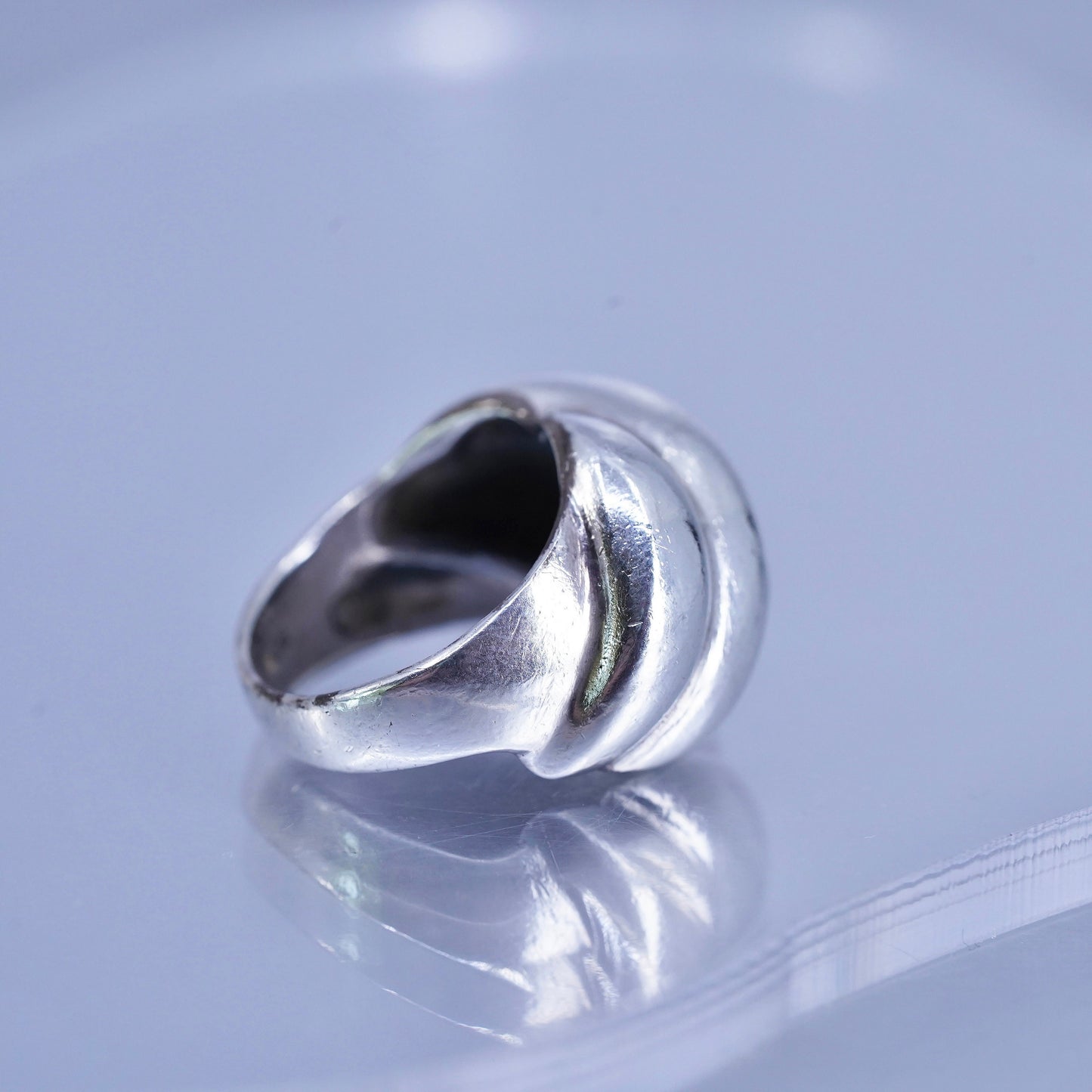 Size 6, vintage Sterling 925 silver handmade ring, ribbed band