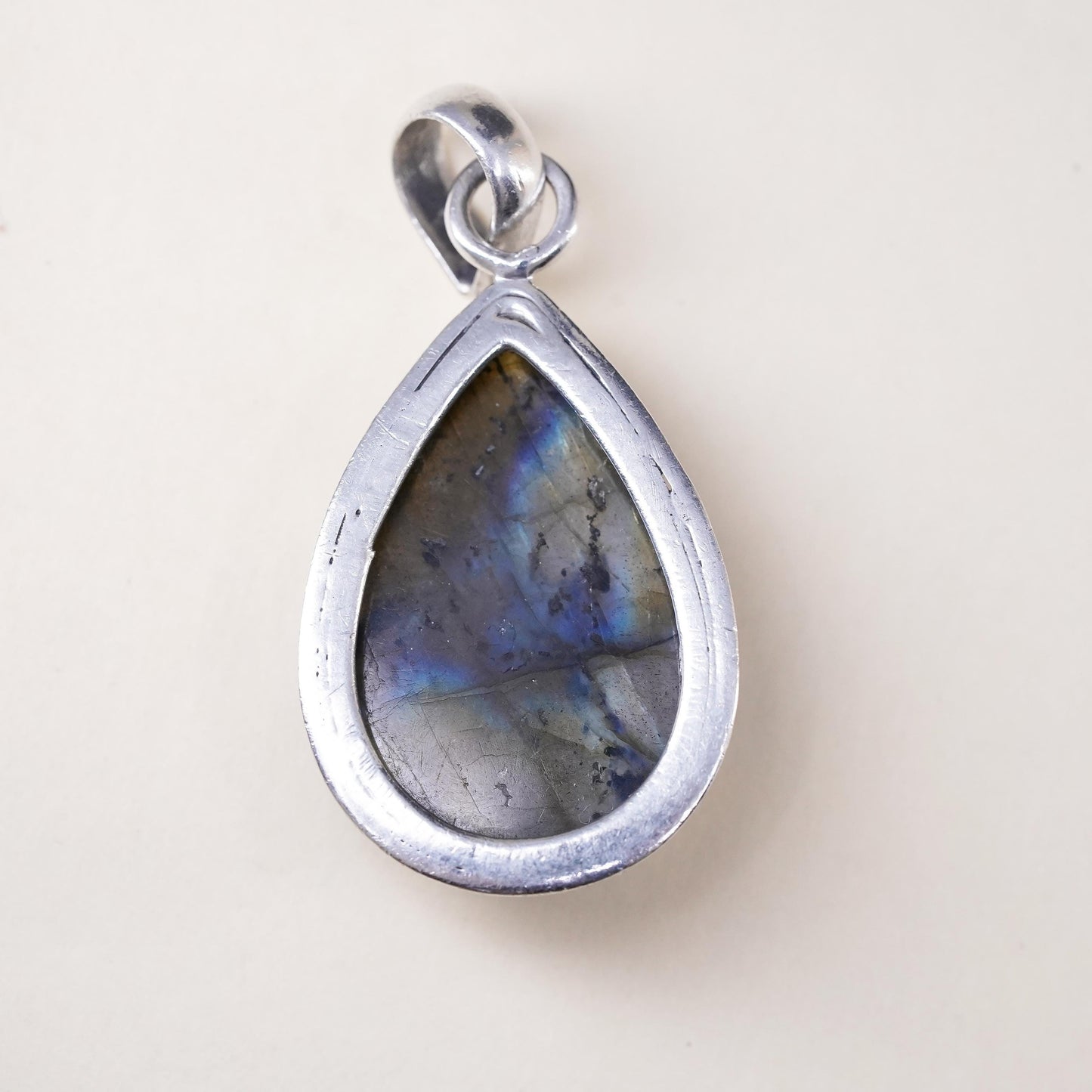 Vintage Mexican Sterling 925 silver handmade teardrop pendant with labradorite