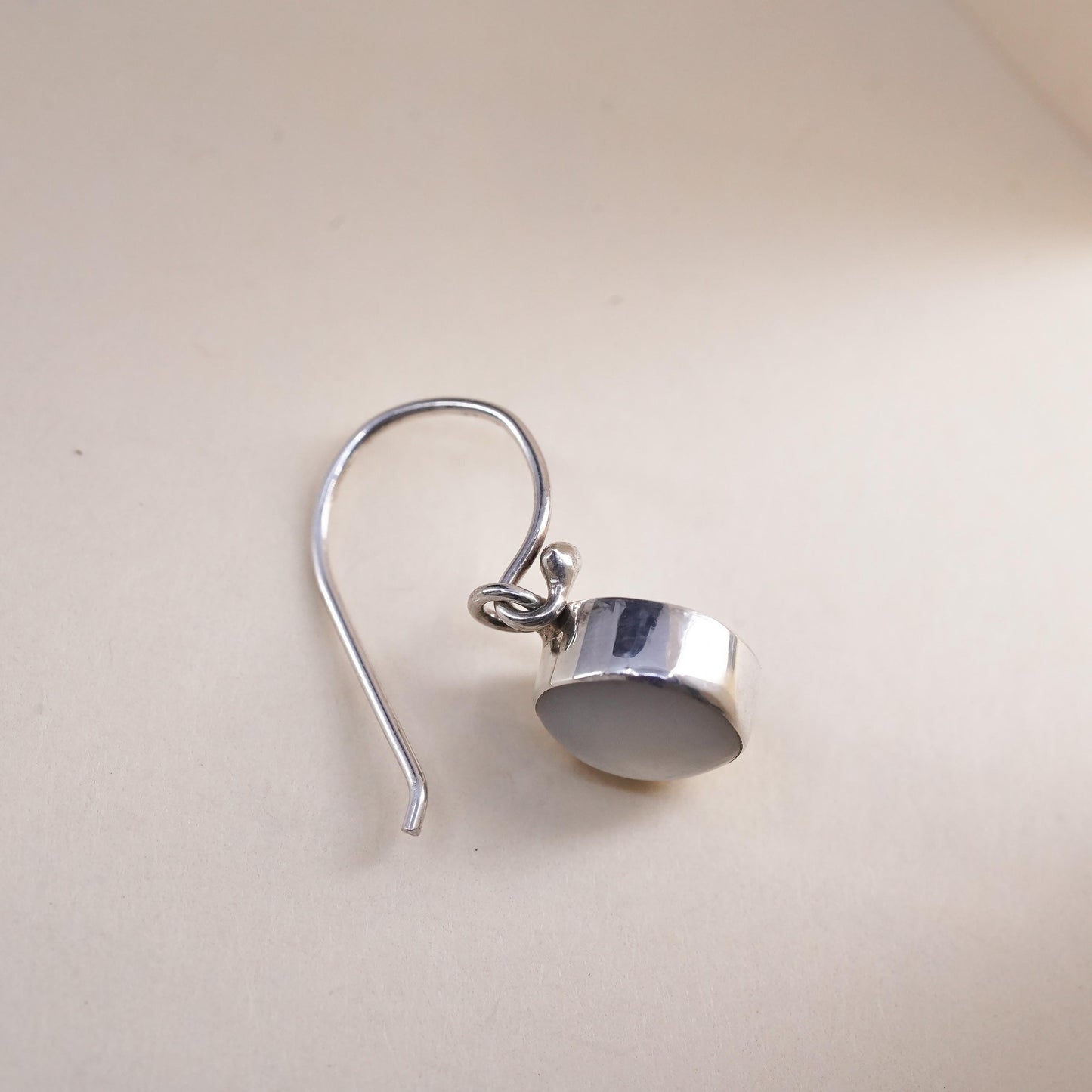 Vintage sterling 925 silver handmade single earring with mother of pearl dangle