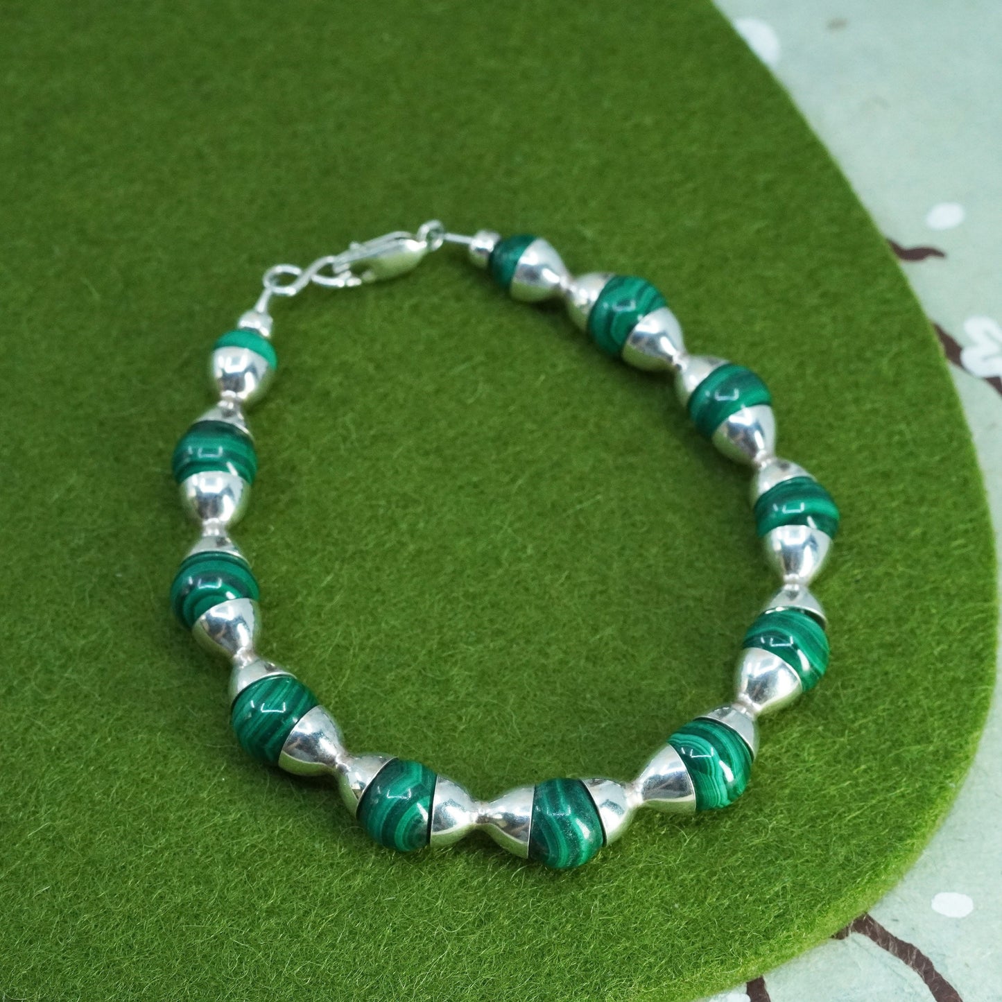 6.75”, VTG Sterling silver handmade bracelet, 925 chain with malachite beads