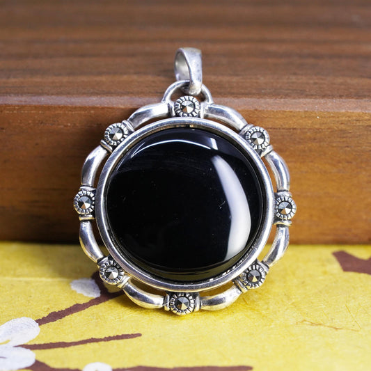 Vintage Sterling 925 silver round charm pendant with obsidian and marcasite