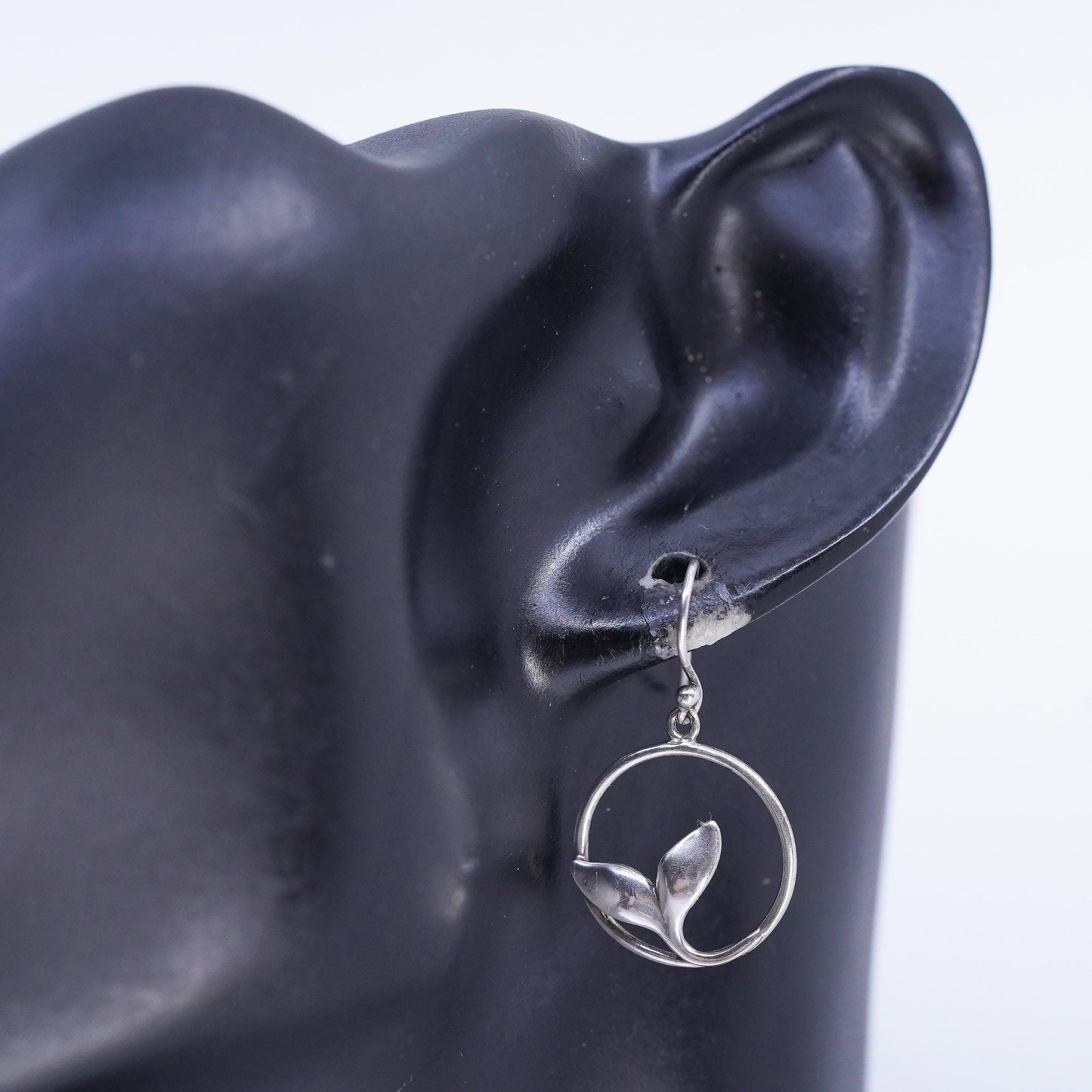 Vintage Sterling 925 silver handmade leaf circle earrings