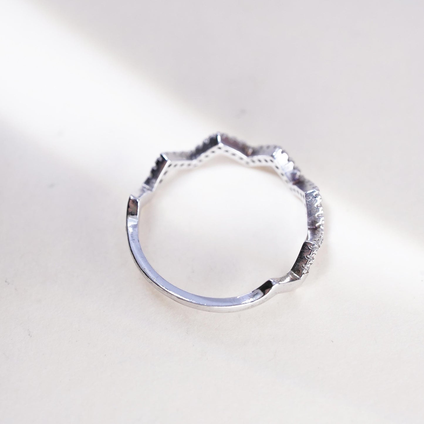 Size 7, Vintage Sterling silver engagement ring, 925 zigzag band w/ cluster Cz