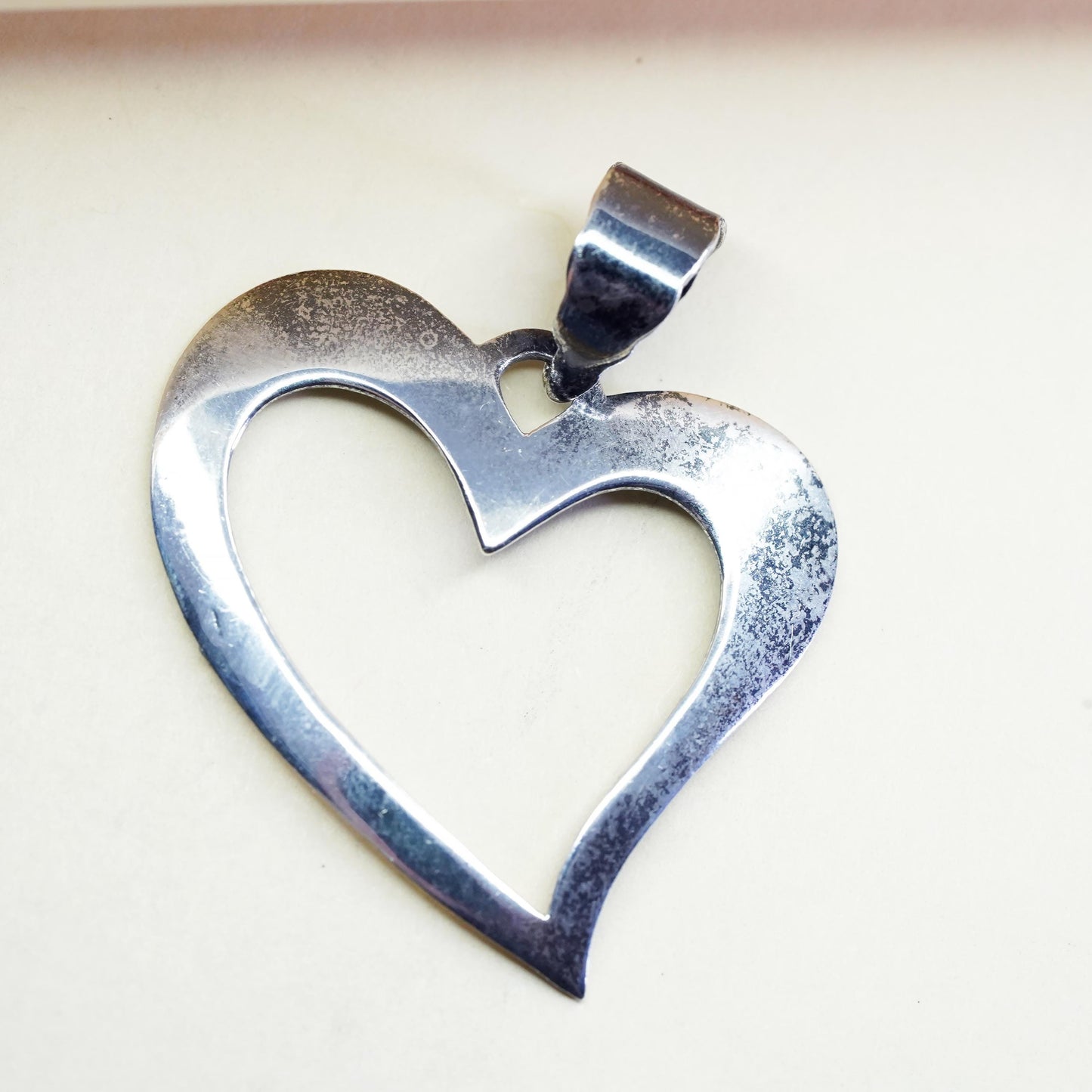 Vintage sterling silver pendant, heart shaped, fine 925 silver heart