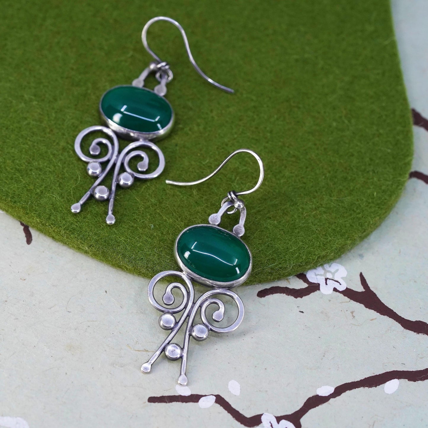 Vintage Sterling silver handmade earrings, 925 whirl waves dangles and jade