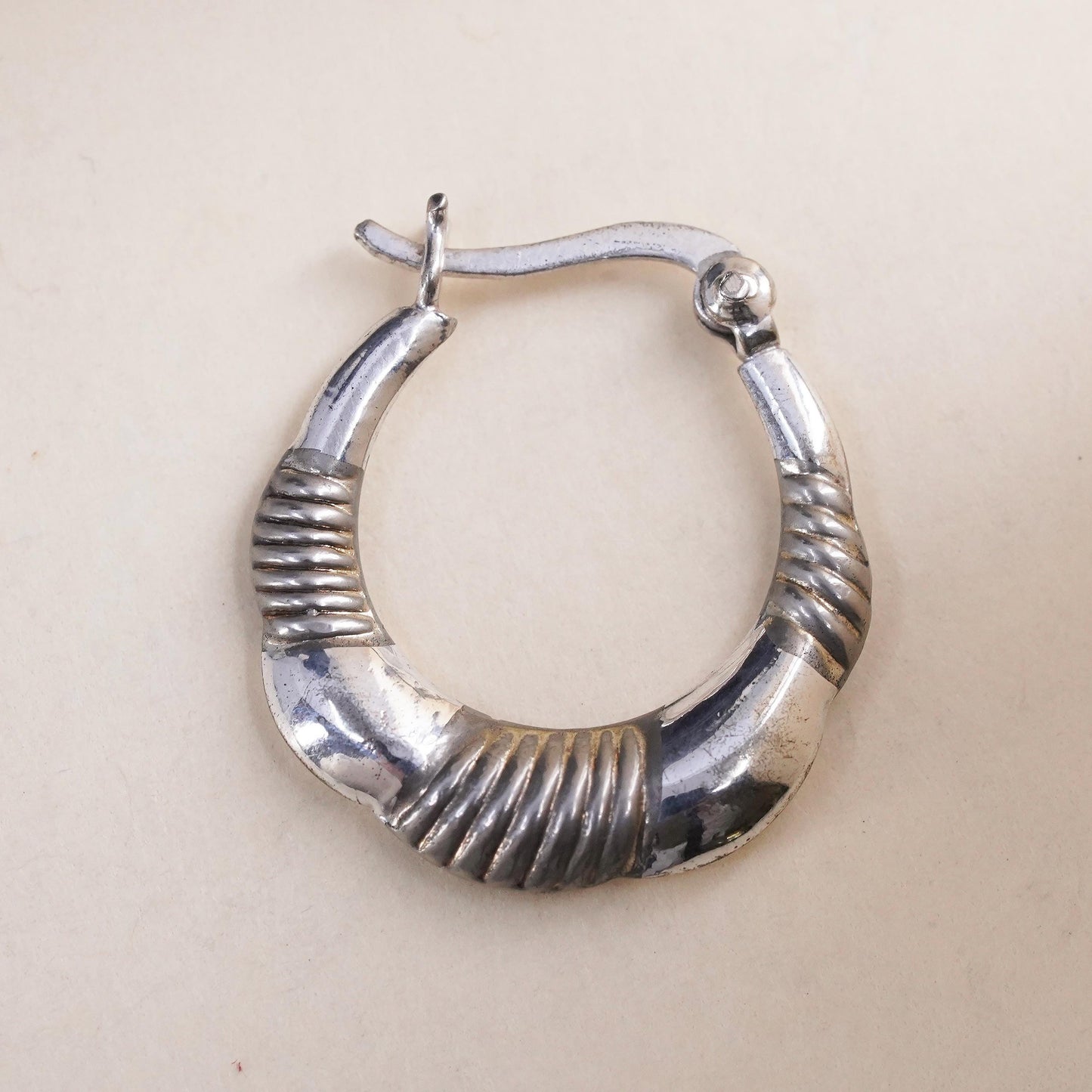 0.75", Vintage sterling silver loop single earring, twisted primitive hoo