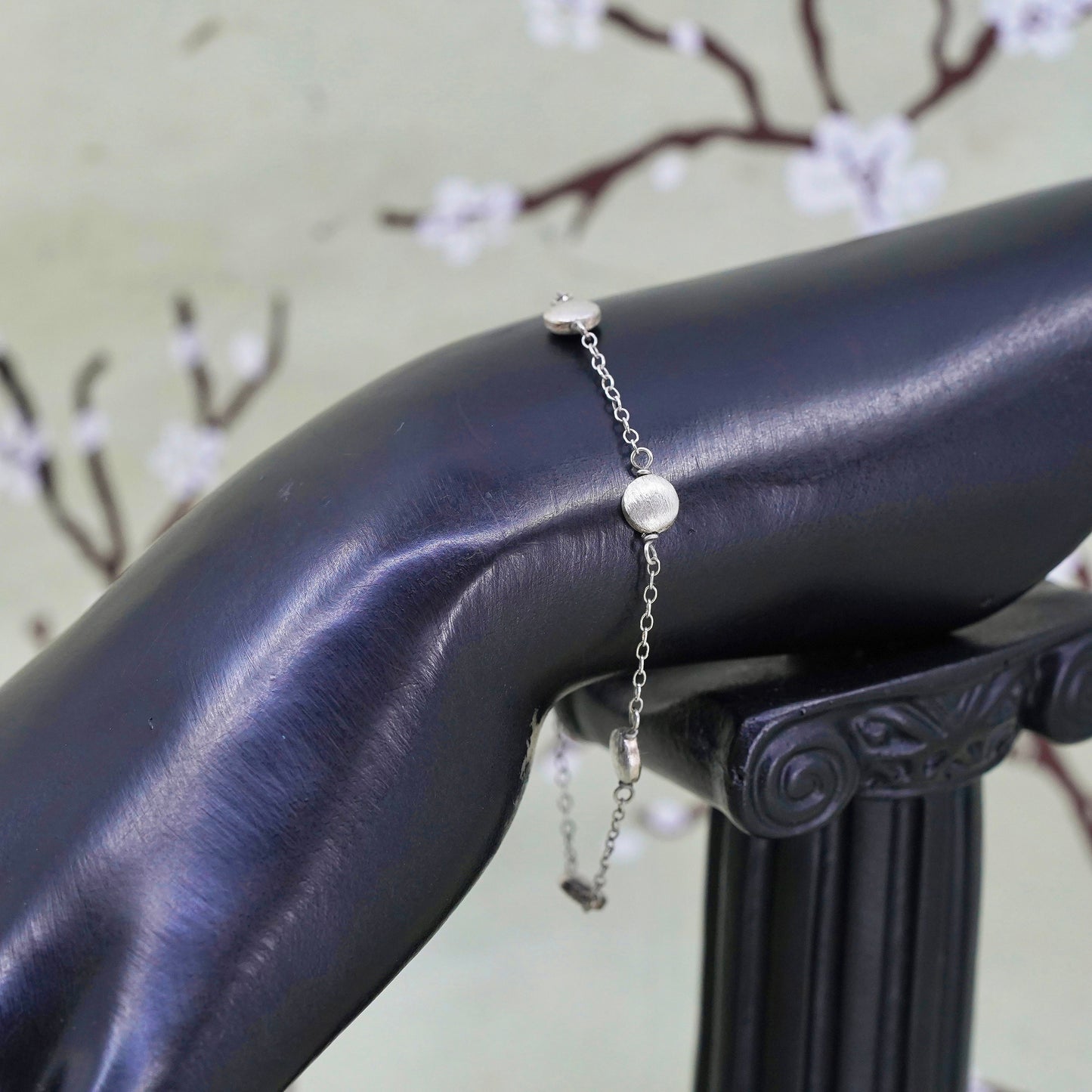 6.5", Vintage sterling 925 silver bracelet with circle disc details