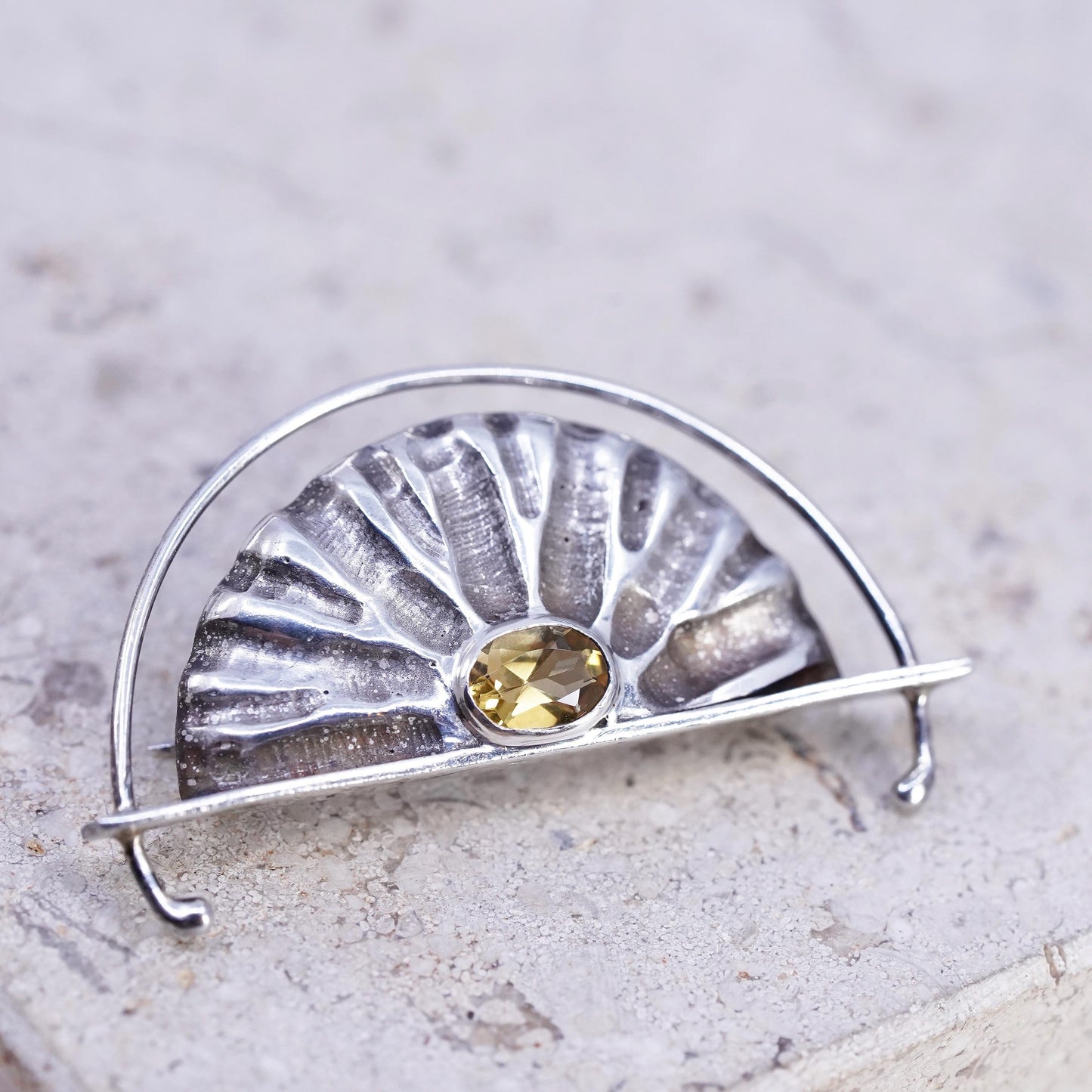 VTG modernist designer Sterling silver handmade brooch, 925 wrinkly citrine pin