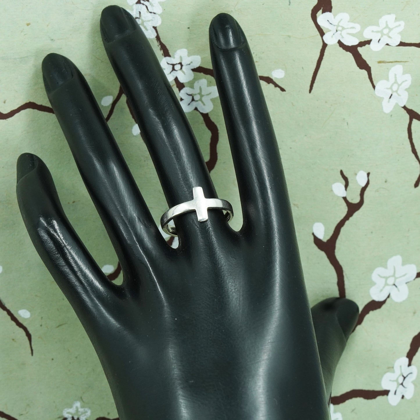 Size 8.25, Vintage Sterling silver handmade ring, stackable 925 cross band