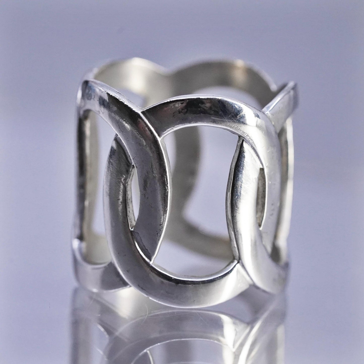 Size 8, vintage southwestern Sterling 925 silver ring, entwined wide chain band
