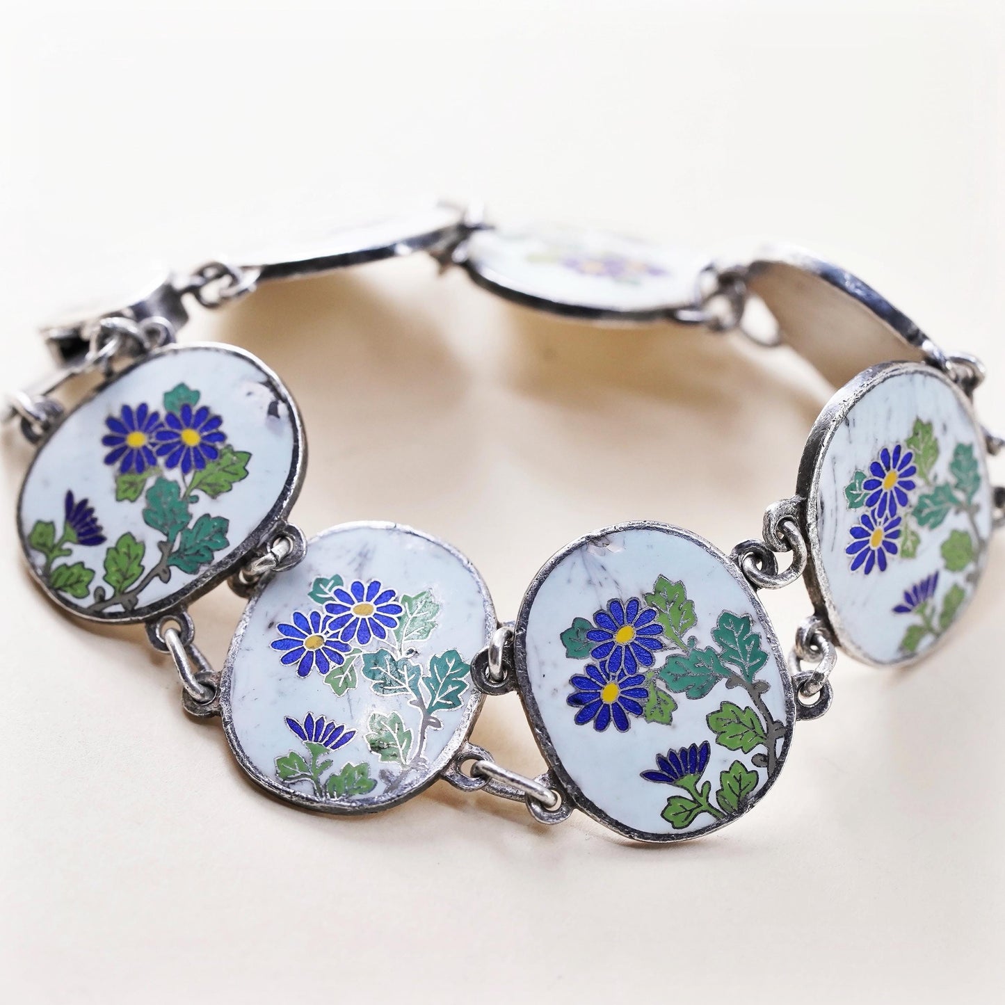 6.25”, Vintage handmade sterling 925 silver tennis bracelet with enamel flower