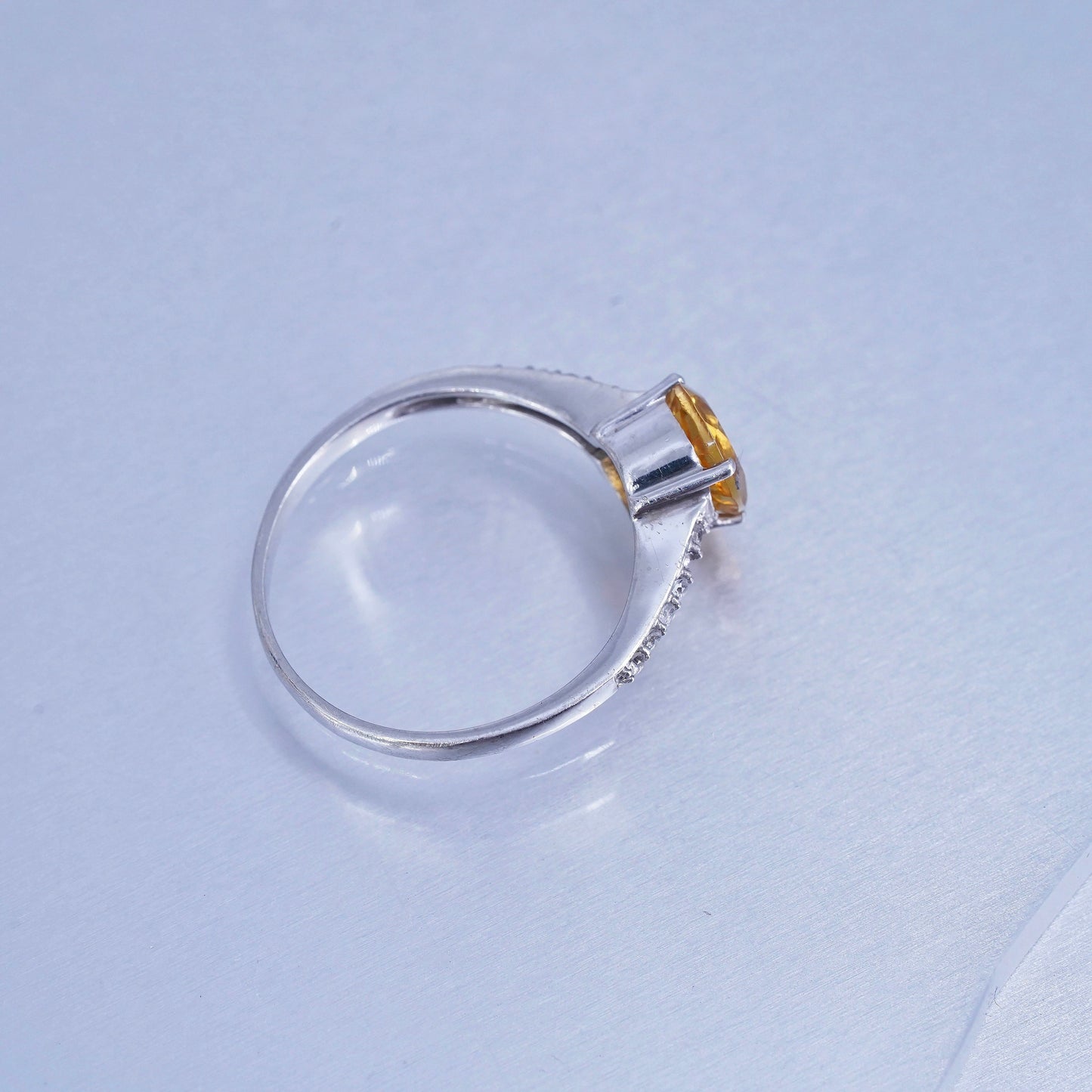 Size 8, vintage Sterling 925 silver handmade ring with circle citrine