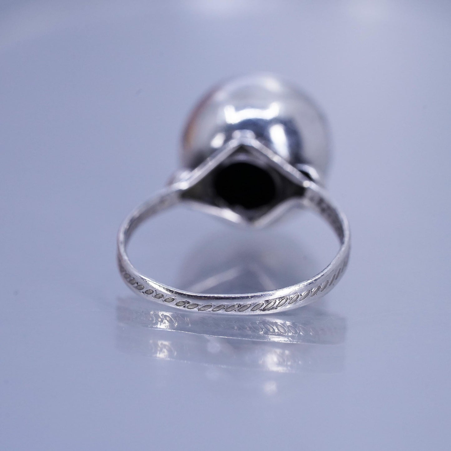 Size 9, vintage southwestern Sterling 925 silver bead ring, stackable band