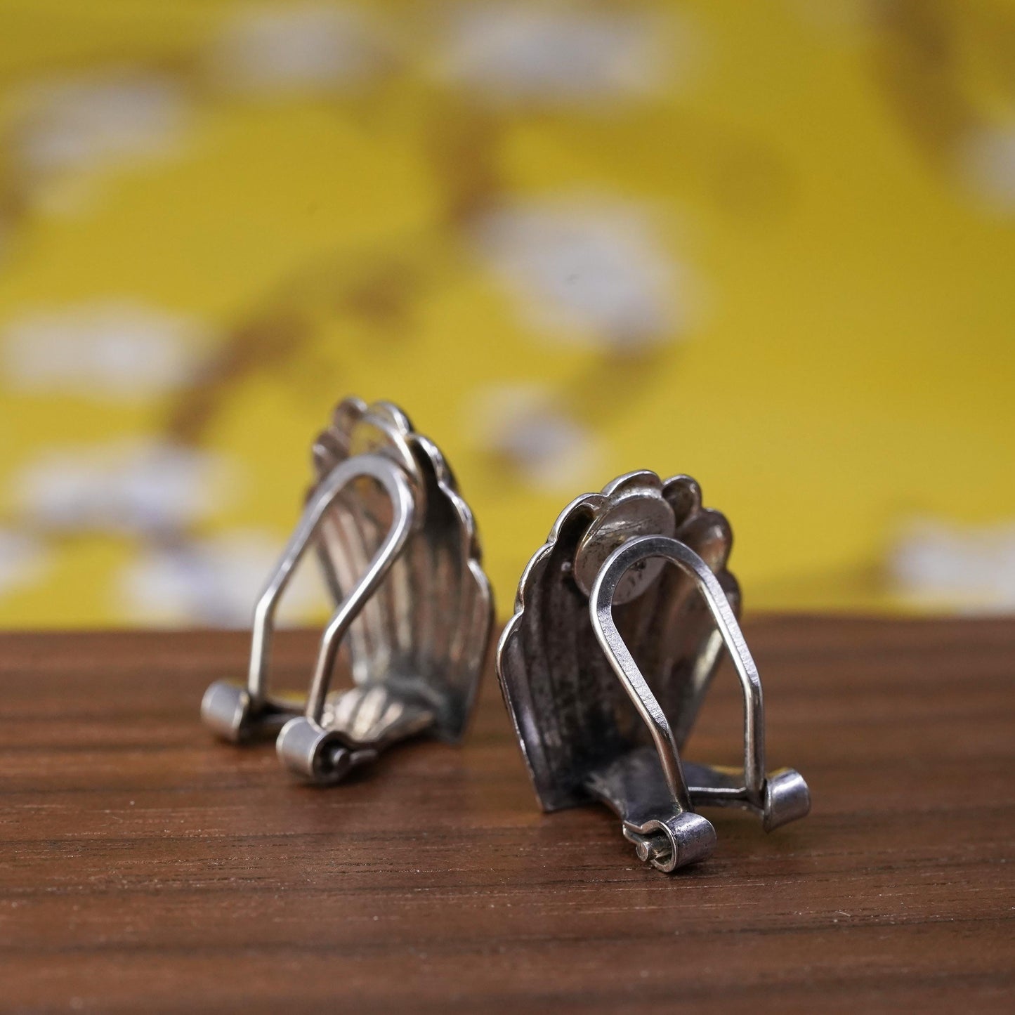 Vintage jewelry, Sterling 925 silver handmade shell clip on, earrings