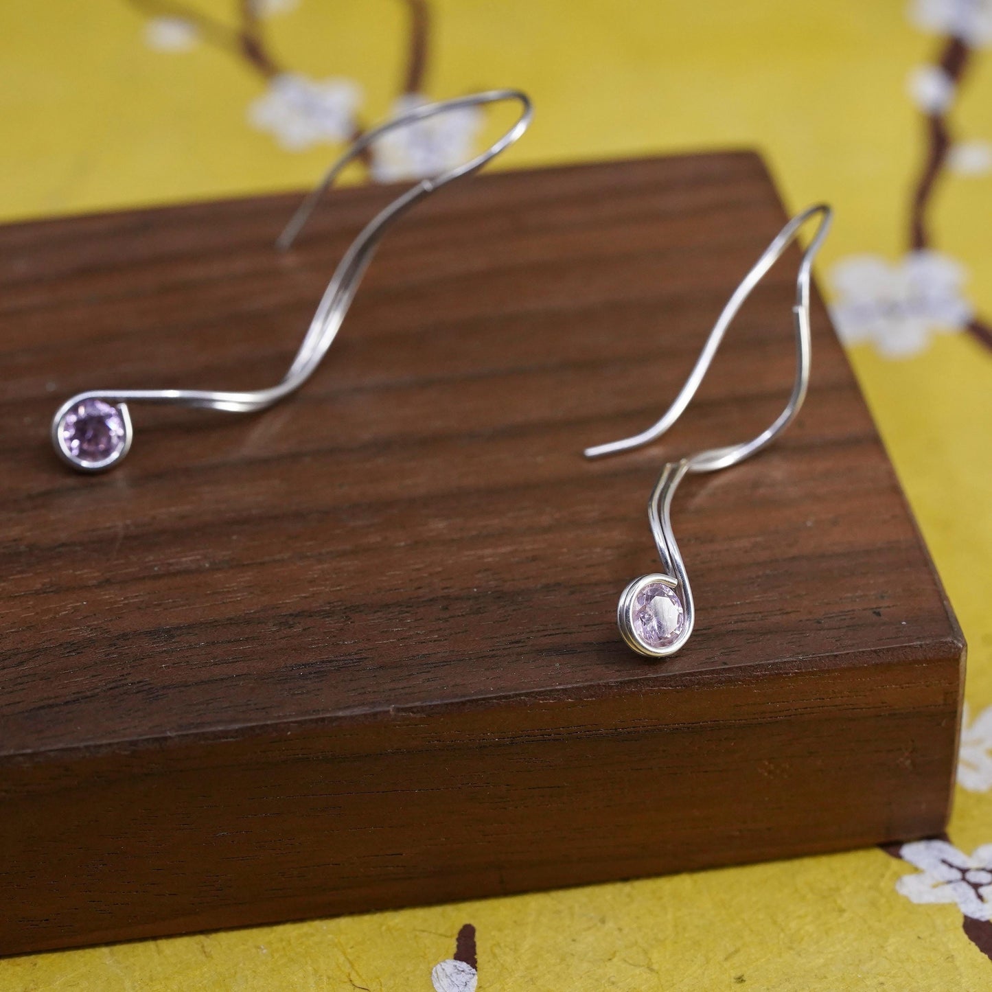 Vintage Sterling 925 silver wavy handmade earrings with pink crystal
