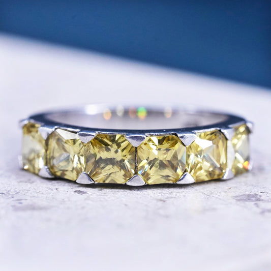 Size 9, Vtg Sterling silver handmade ring, 925 band with citrine around