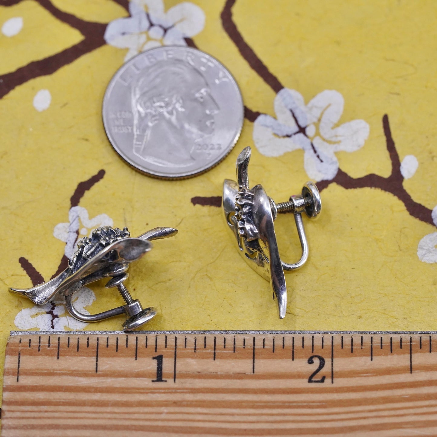 Vintage Sterling silver handmade earrings, 925 leaf screw back earrings