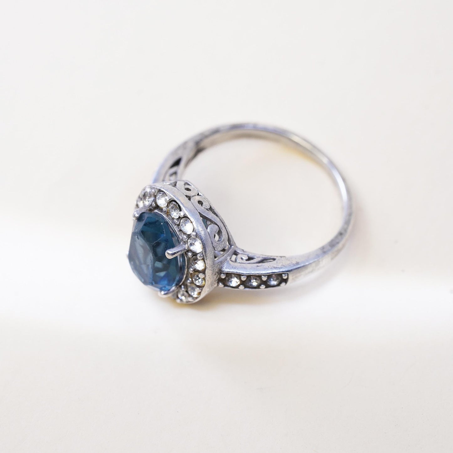 Size 8, vintage sterling 925 silver filigree statement ring with oval topaz cz