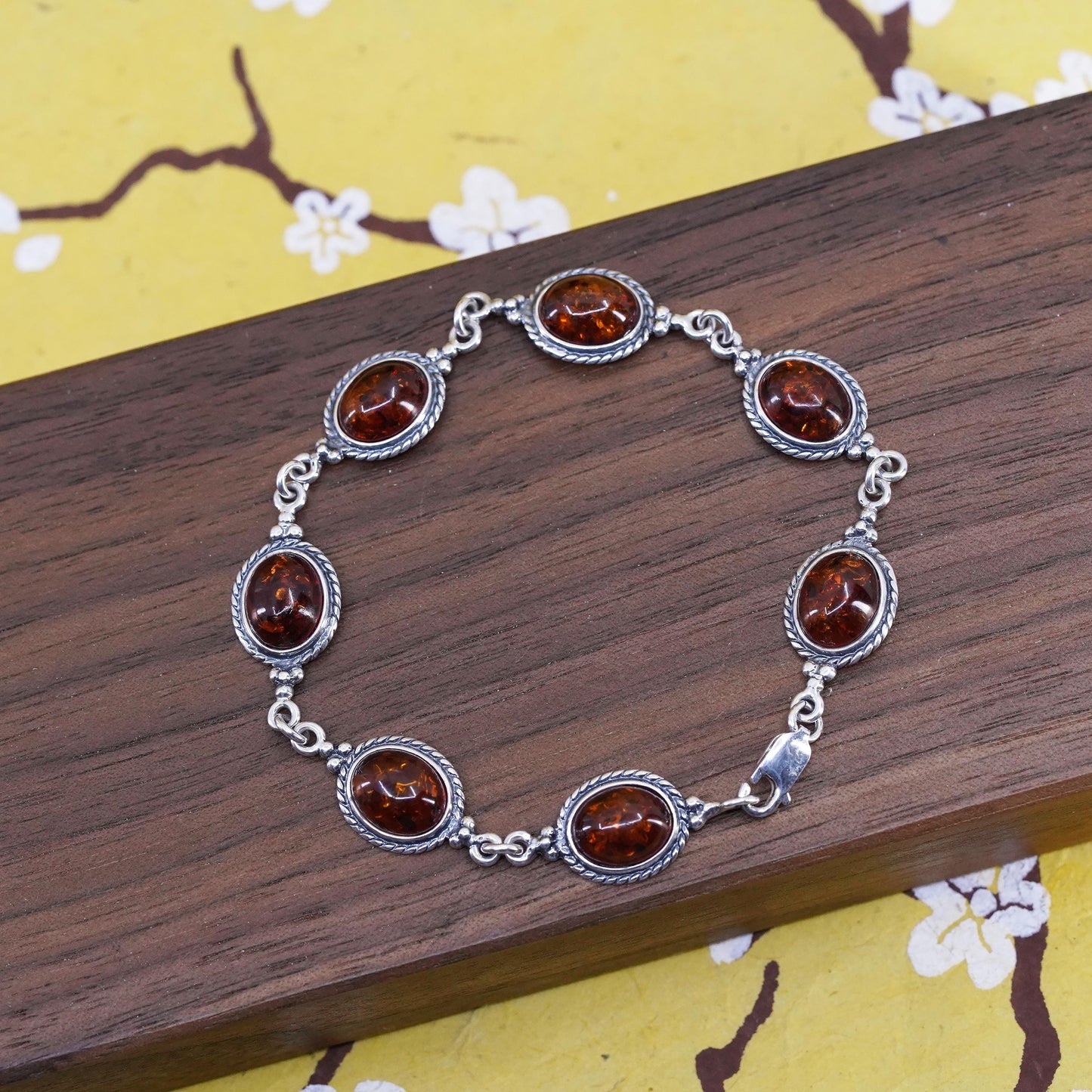 7", vintage Sterling 925 silver handmade bracelet with oval amber
