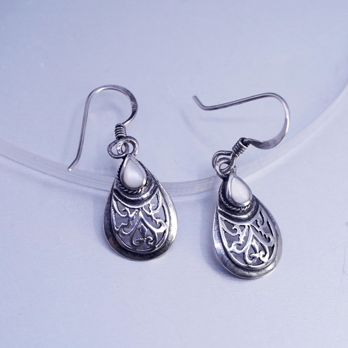Vintage Sterling 925 Silver Filigree Teardrop Shaped Earrings Mother of Pearl