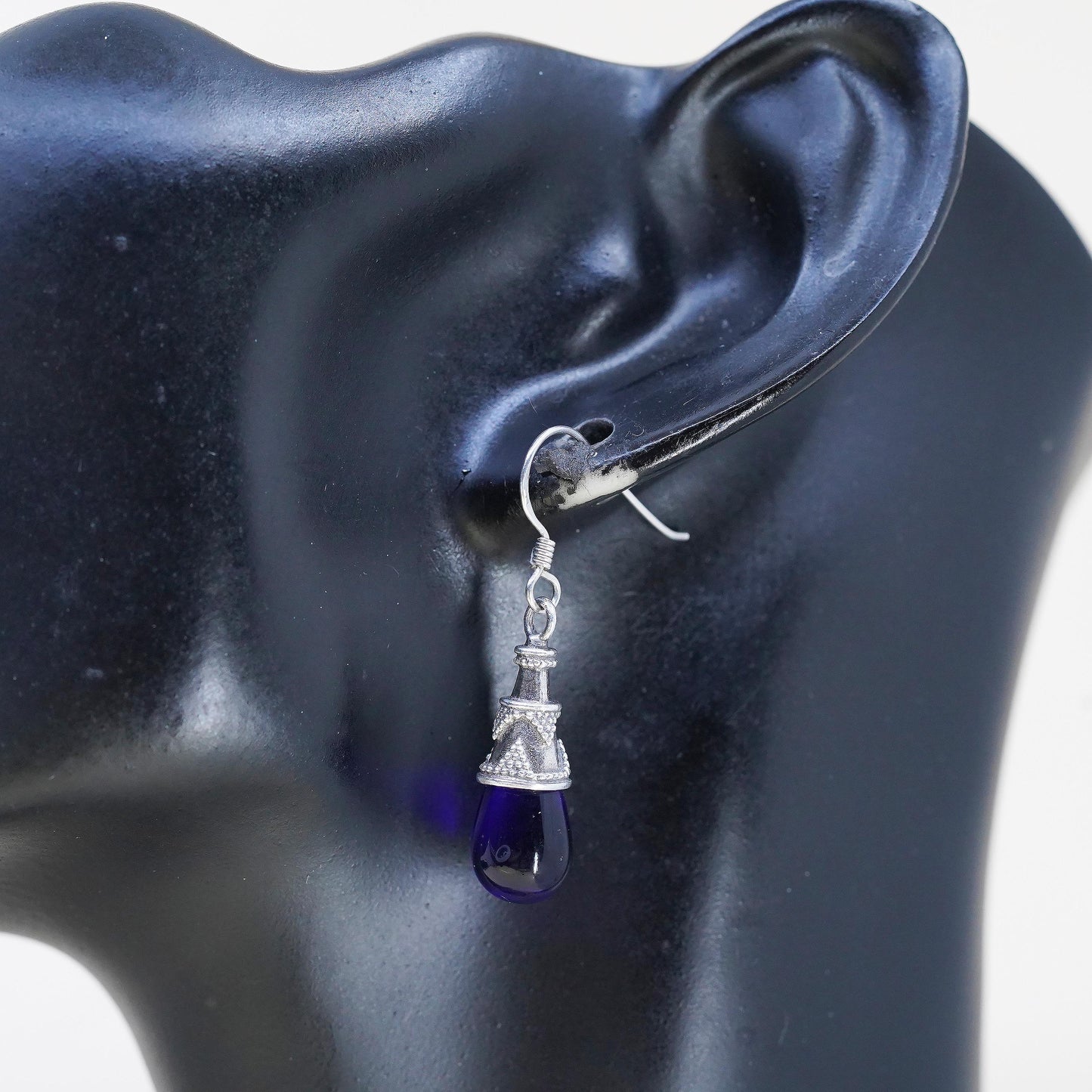 Vintage 925 sterling silver beaded textured earrings teardrop blue green glass