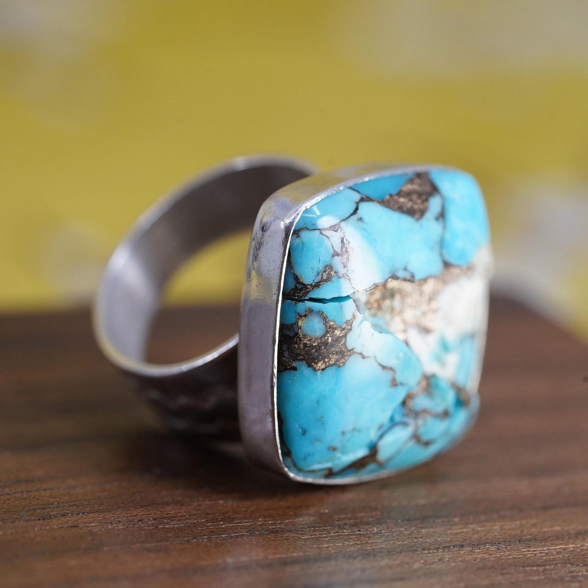 Size 7, vintage DTR Jay King Sterling 925 silver handmade ring with turquoise