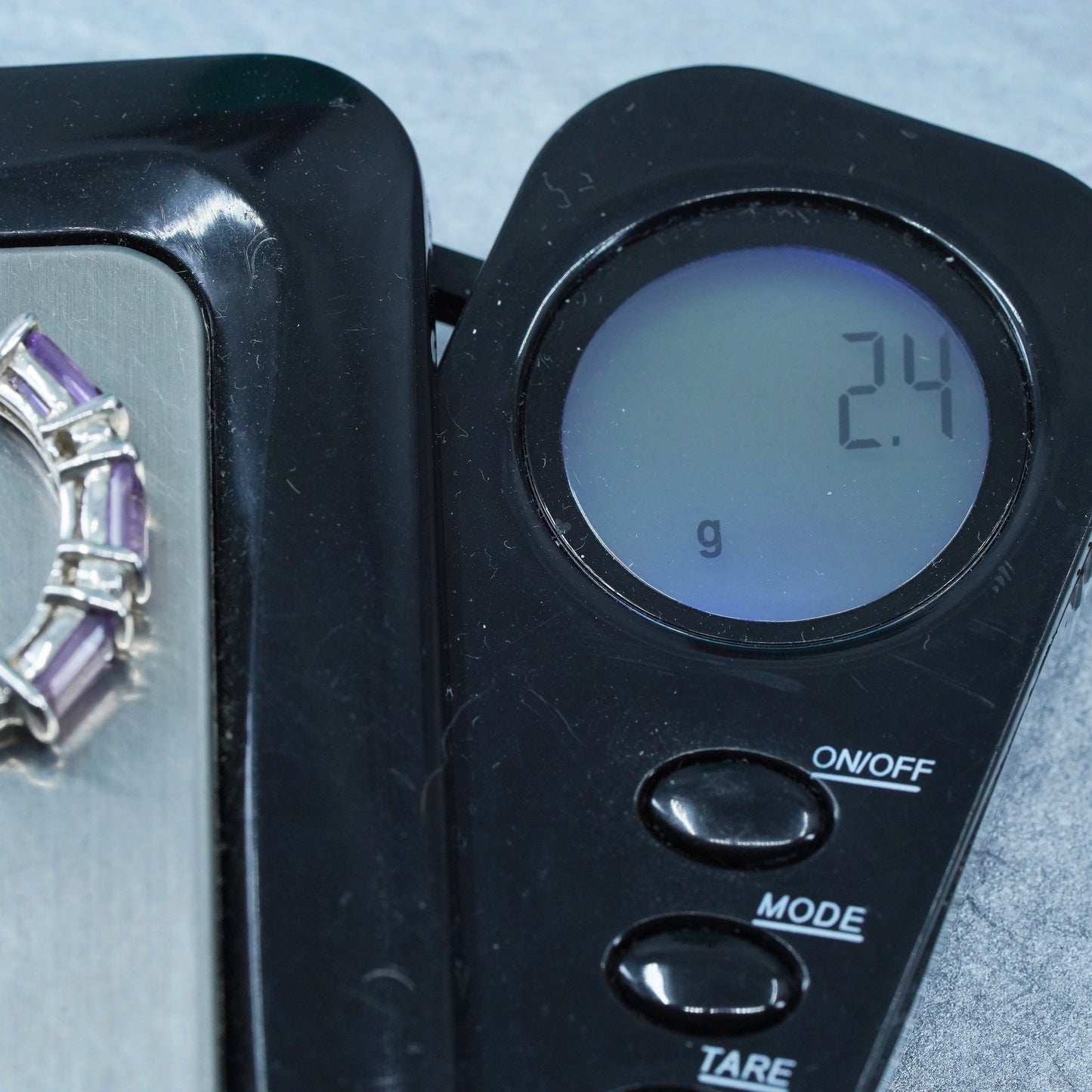 Size 7, vintage Sterling 925 silver handmade band ring with amethyst