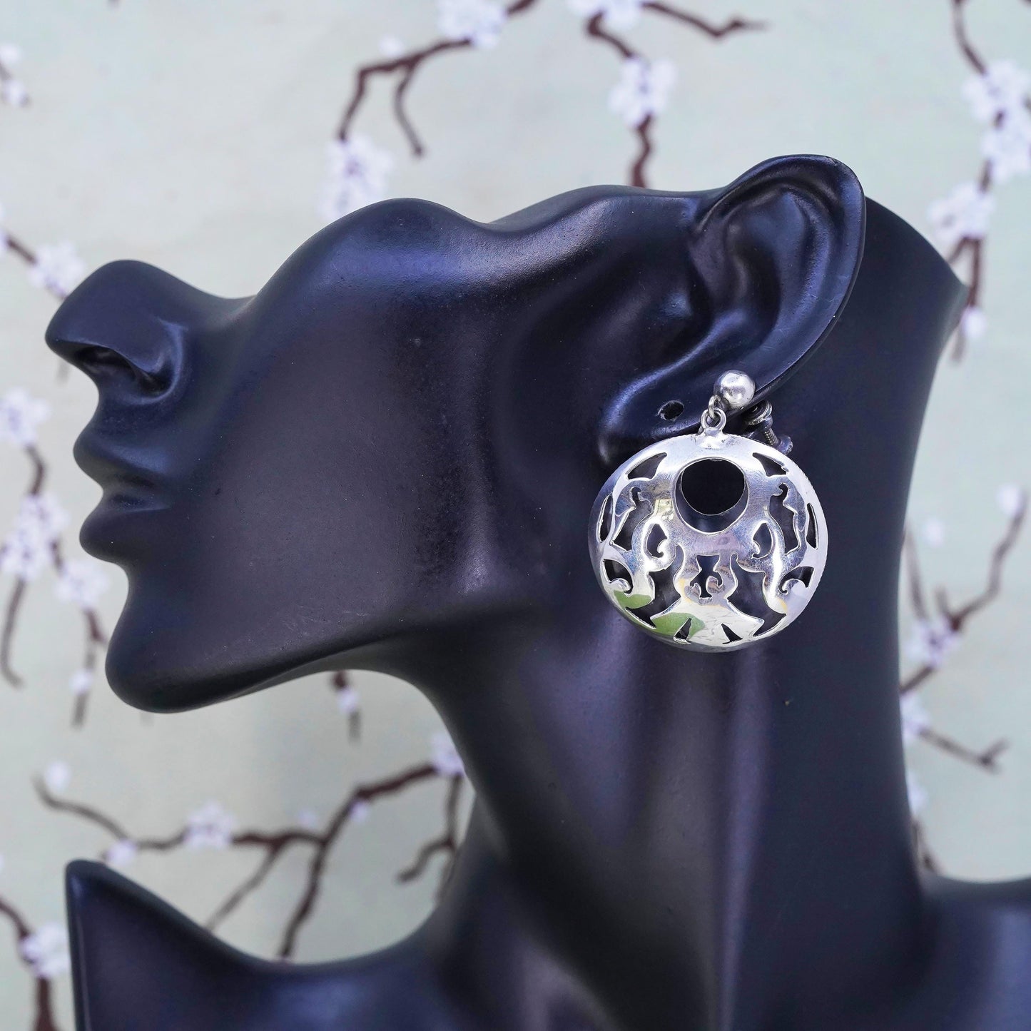 VTG Mexican hecho en Sterling silver earrings, Mexico 925 cutted circle dangles