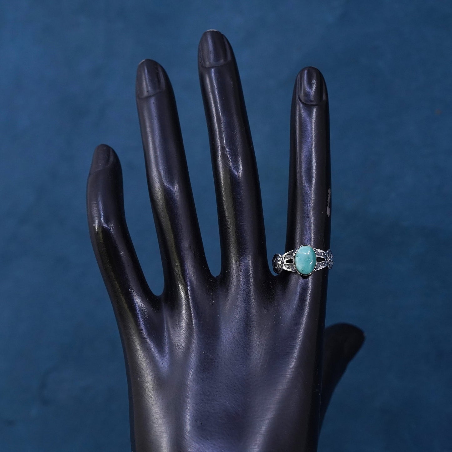 Size 7.5, Sterling 925 silver ring, Native American, southwestern w/ turquoise
