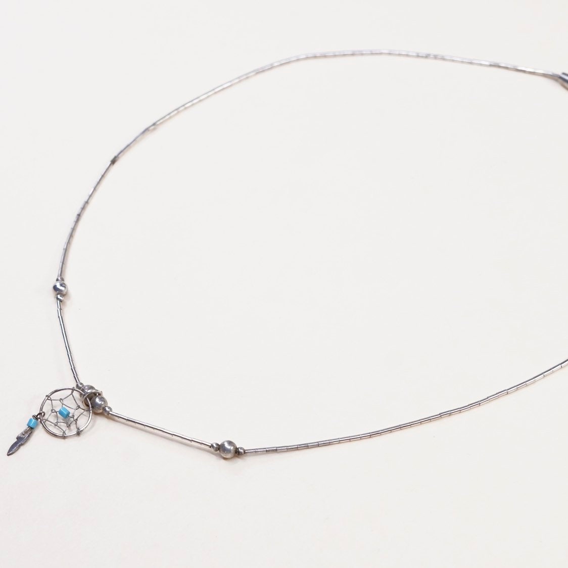 16", Vintage Native American Navajo Sterling silver handmade necklace, solid 925 silver liquid silver chain with turquoise feather pendant,