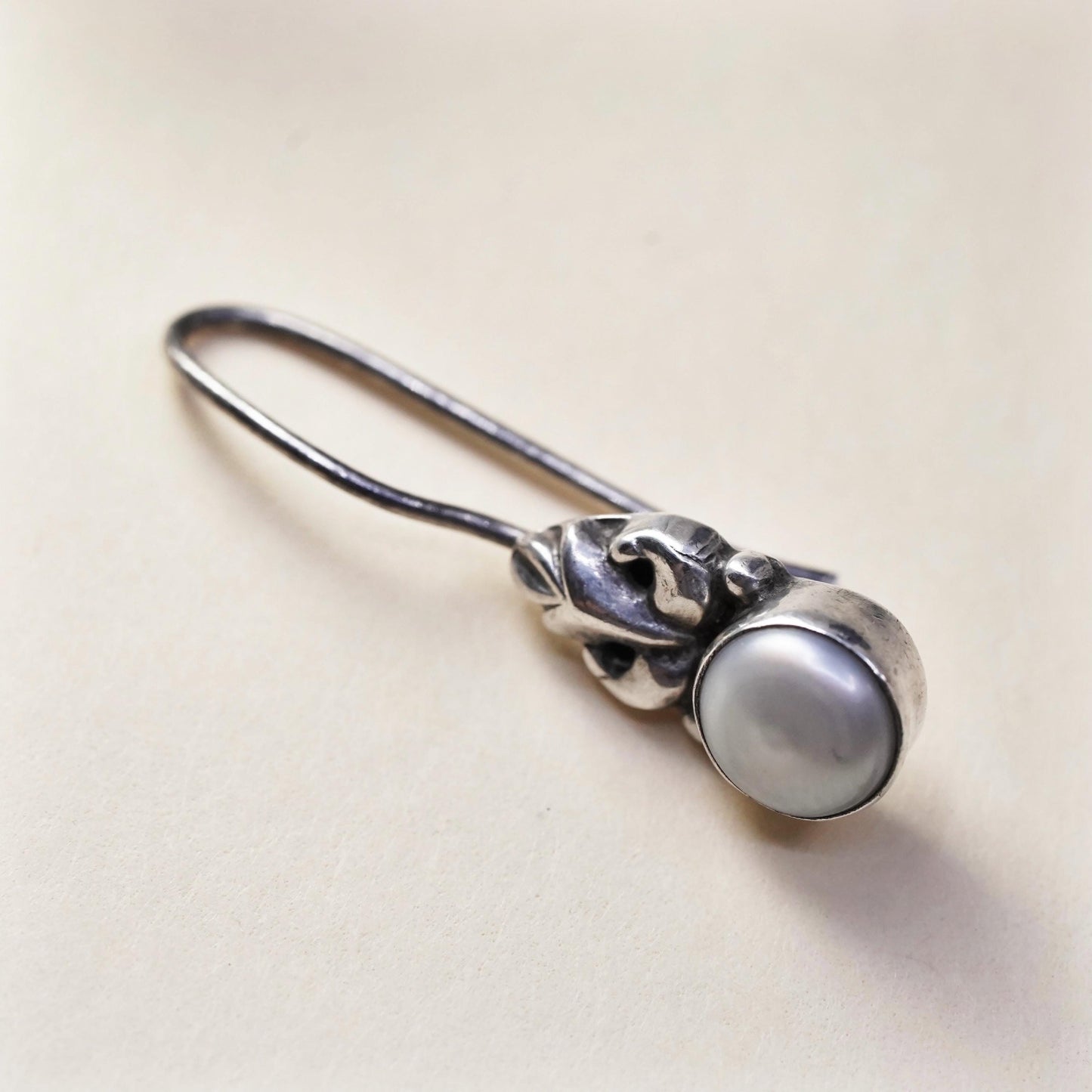 Vintage sterling silver 925 handmade single earring with white pearl