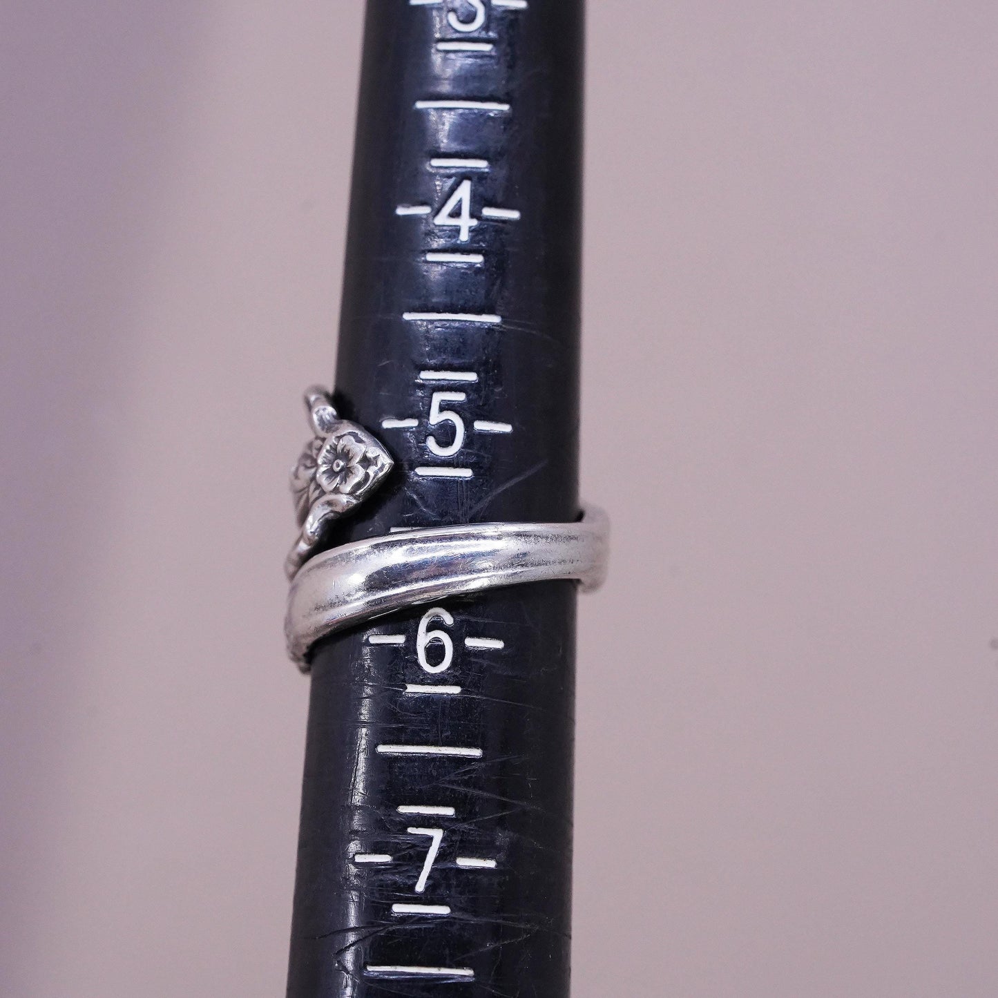 Size 5.5, vintage Sterling silver handmade ring, 925 flower spoon wrap band