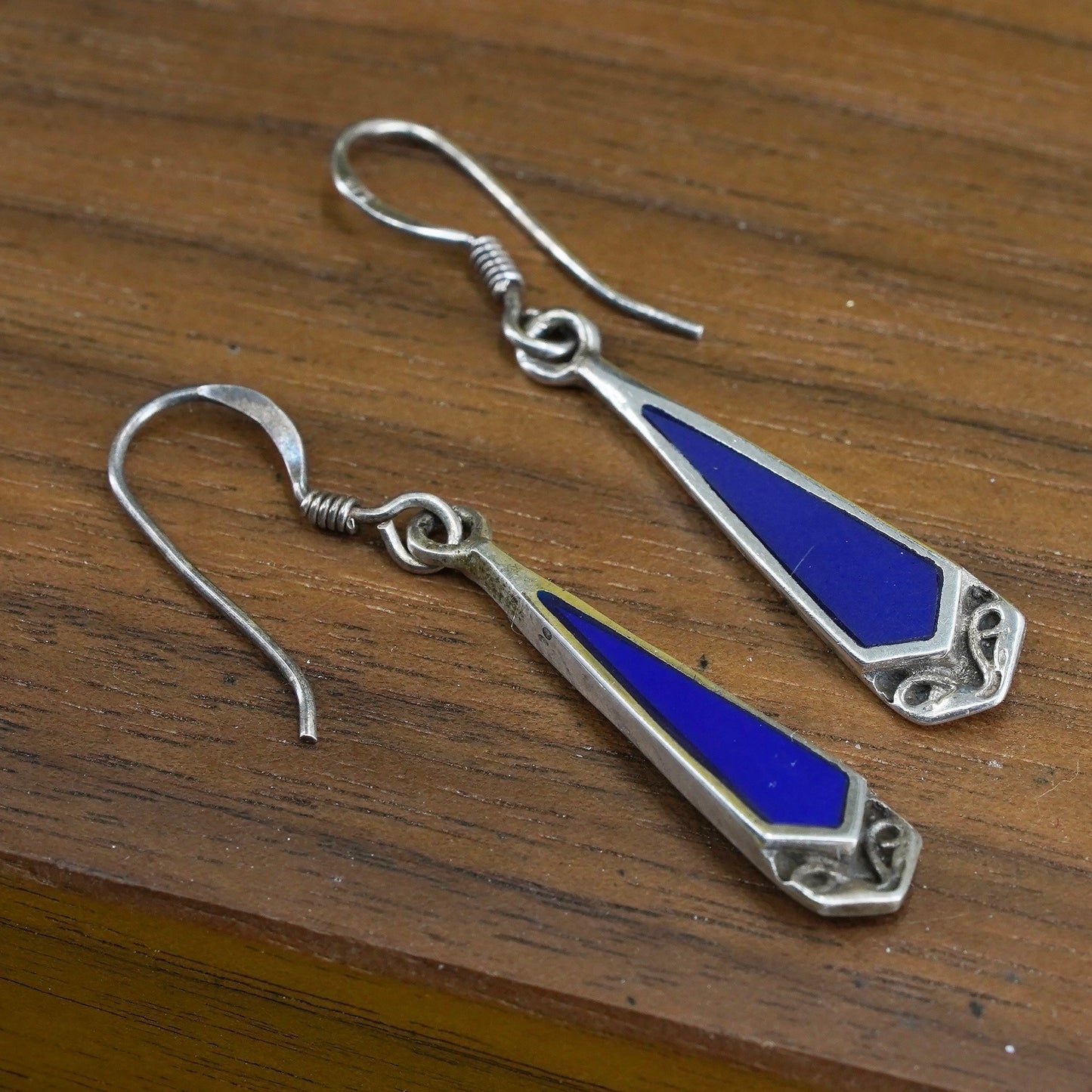 Vintage Sterling 925 silver handmade teardrop earrings with blue onyx inlay