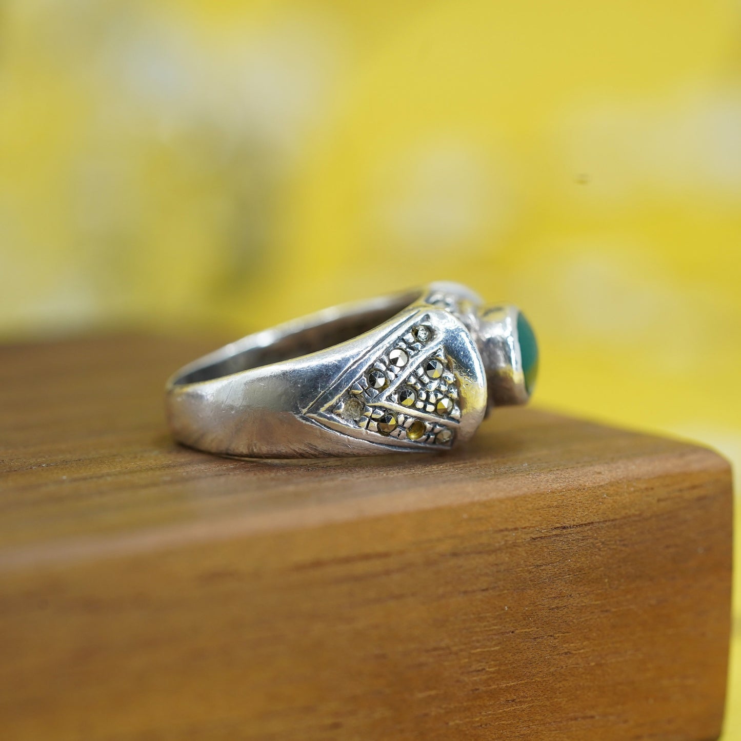 Size 8, Sterling 925 silver handmade statement ring with green onyx marcasite