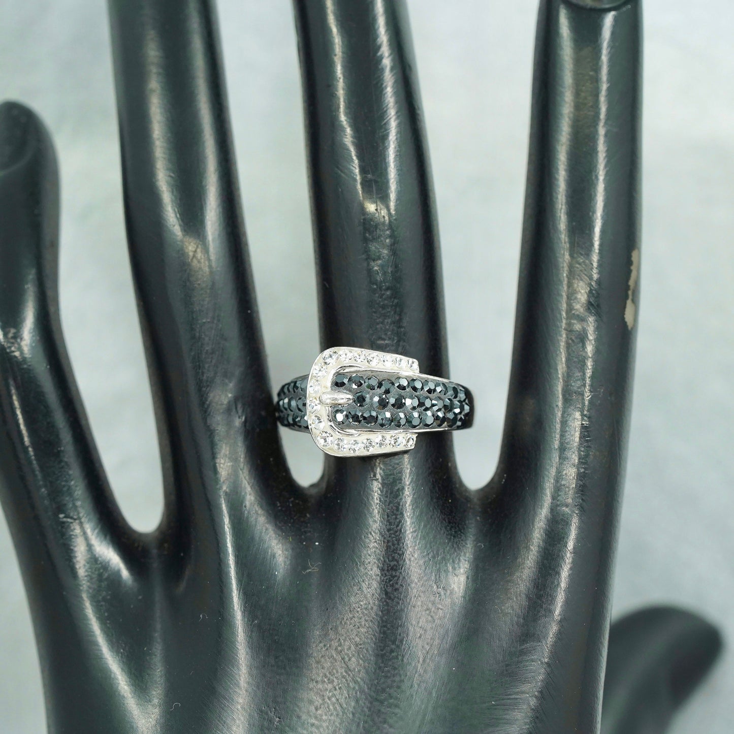Size 7, vintage Sterling 925 silver belt ring with cluster cz
