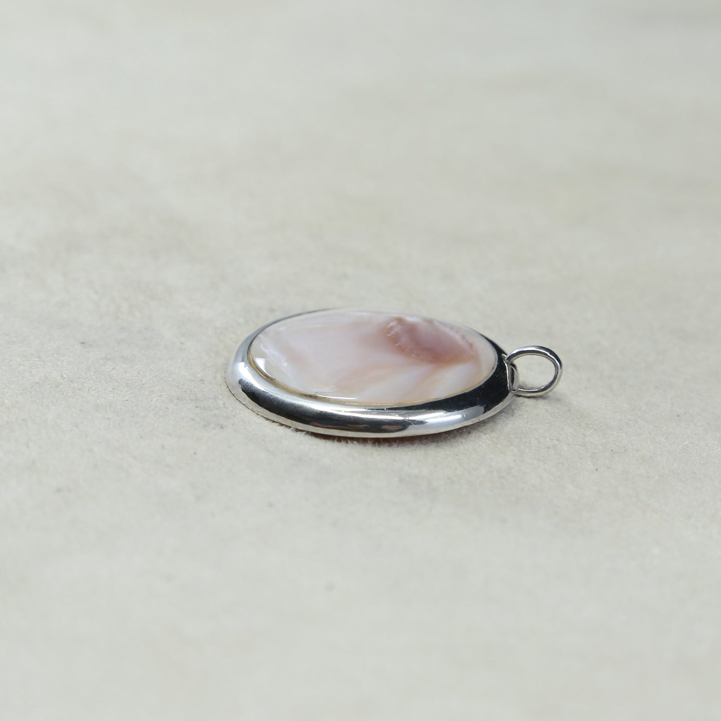 VTG sterling silver handmade pendant, 925 round pendant w/ pink mother of pearl